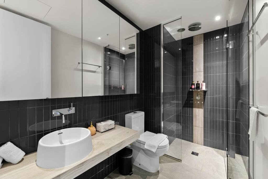 Welcoming CBD Park Views Retreat