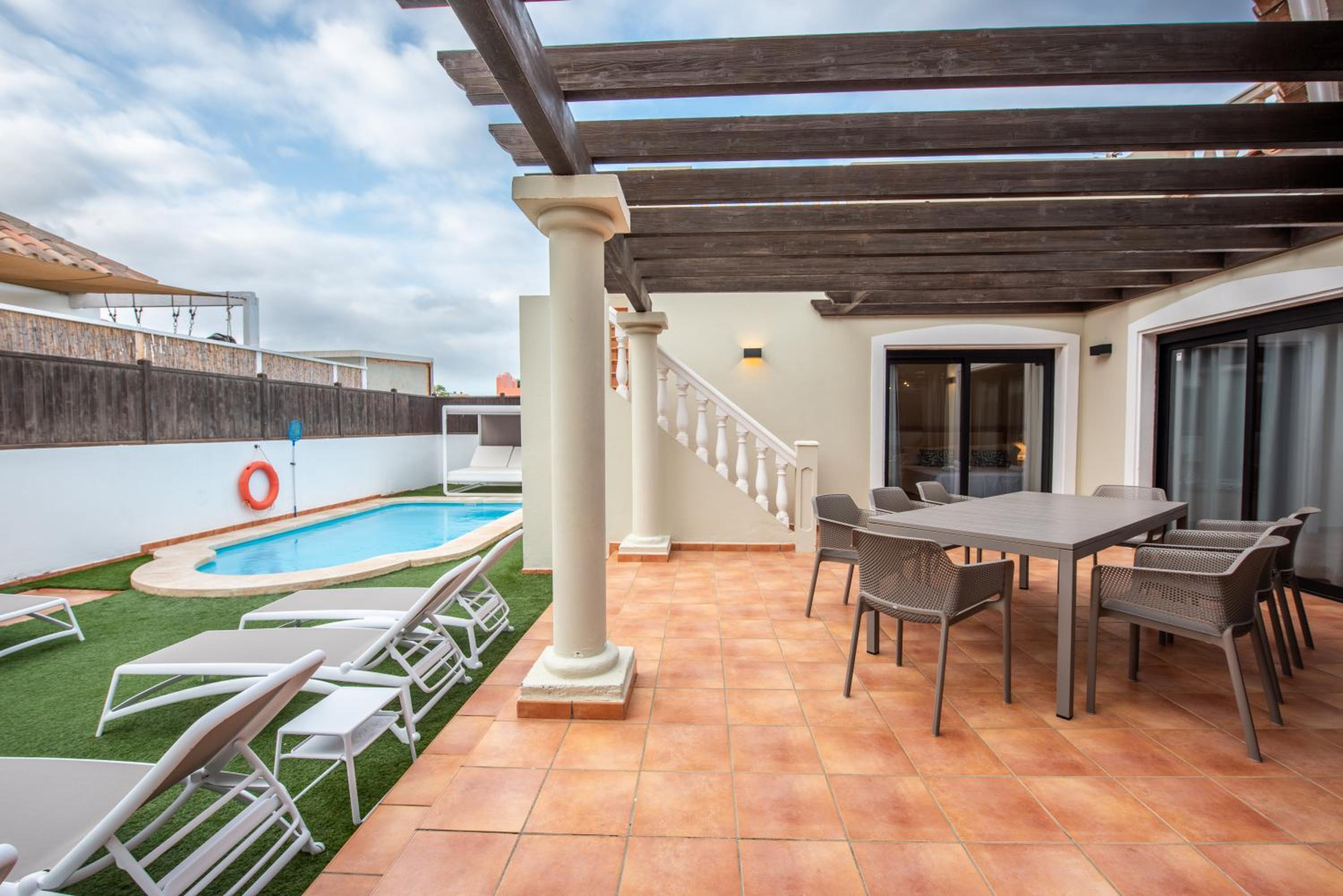 Ereza Villa Paraiso