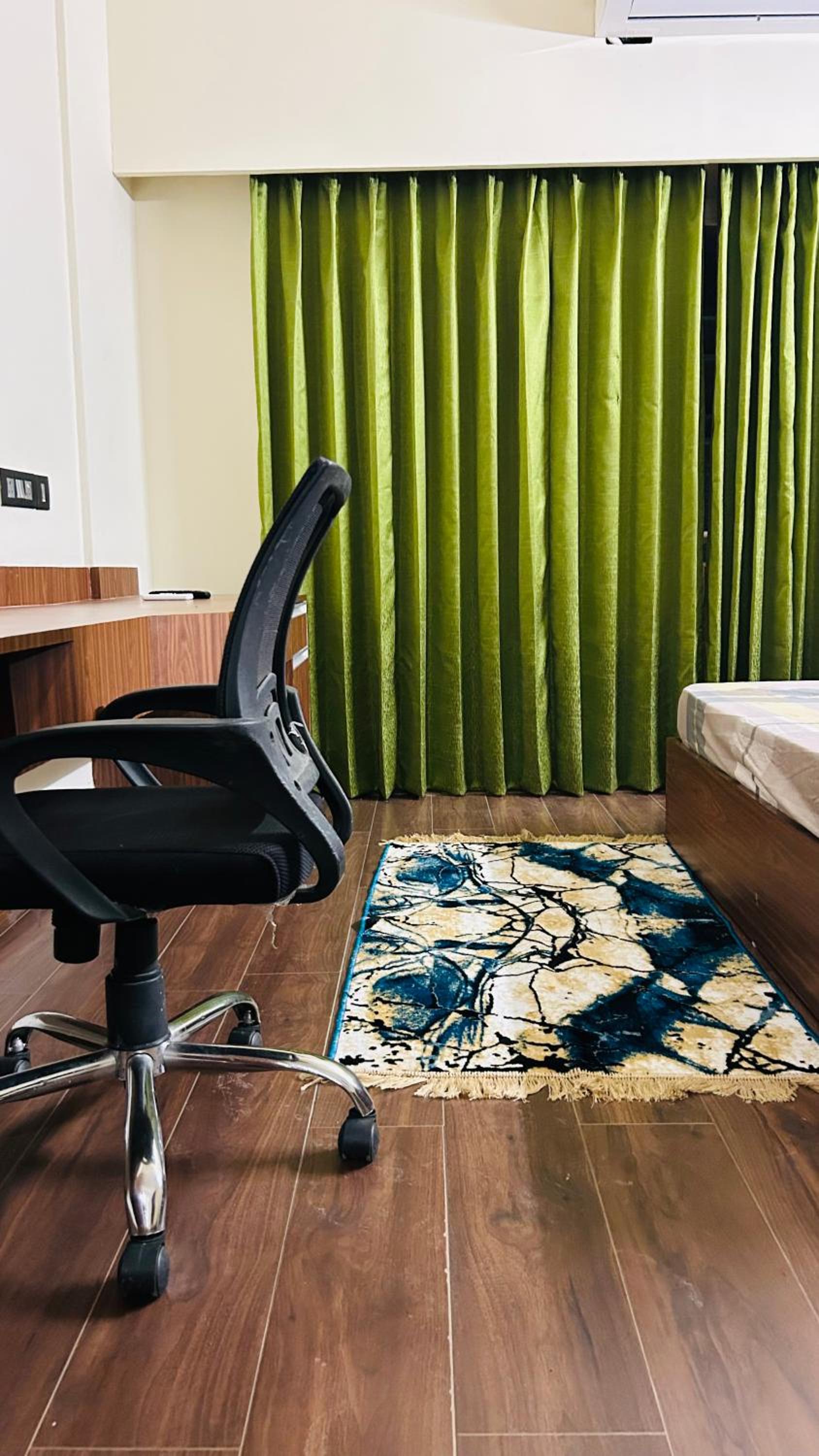 Globe Home