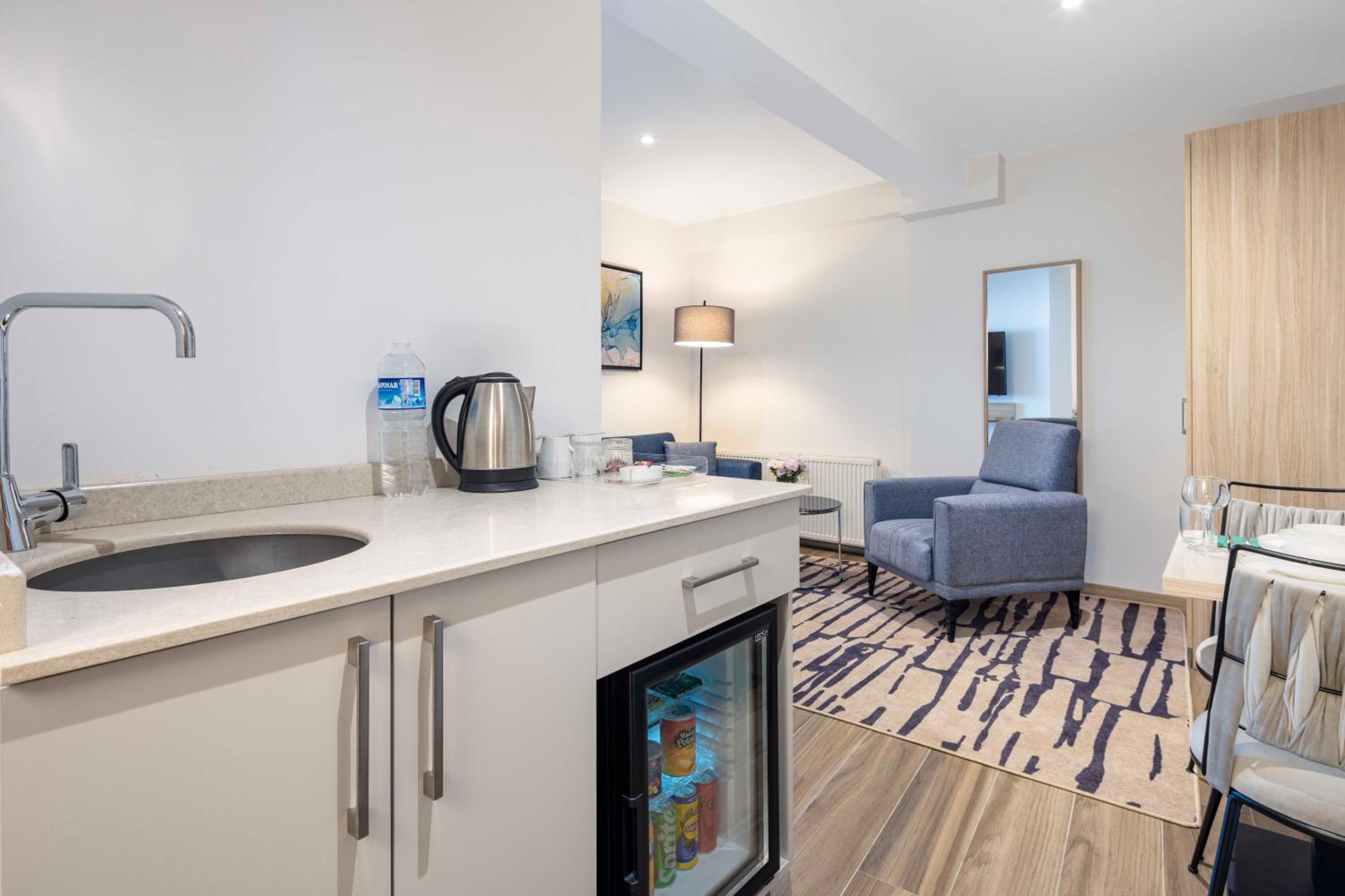 The Capri Hotel Osmanbey - Image 19