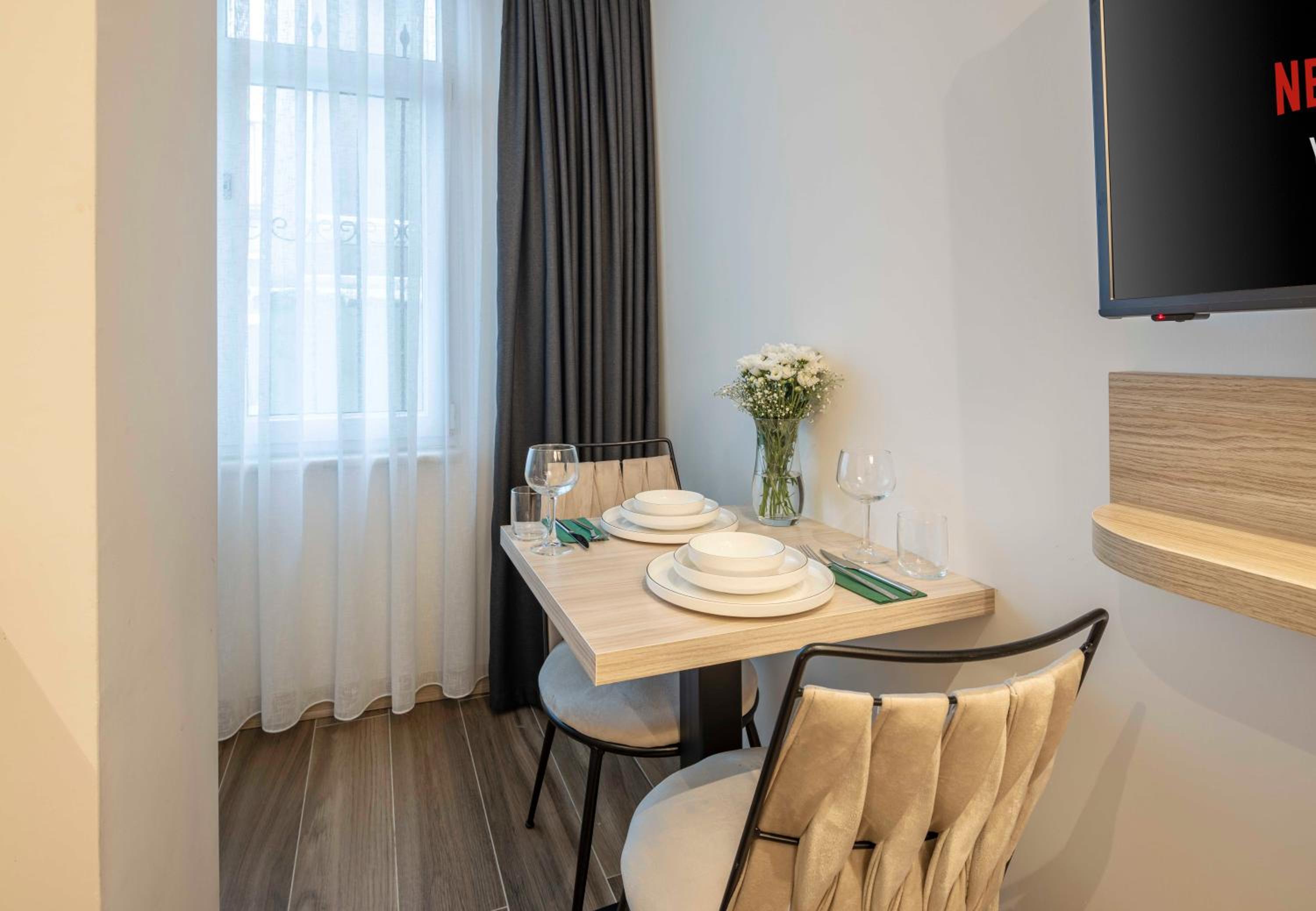 The Capri Hotel Osmanbey - Image 18