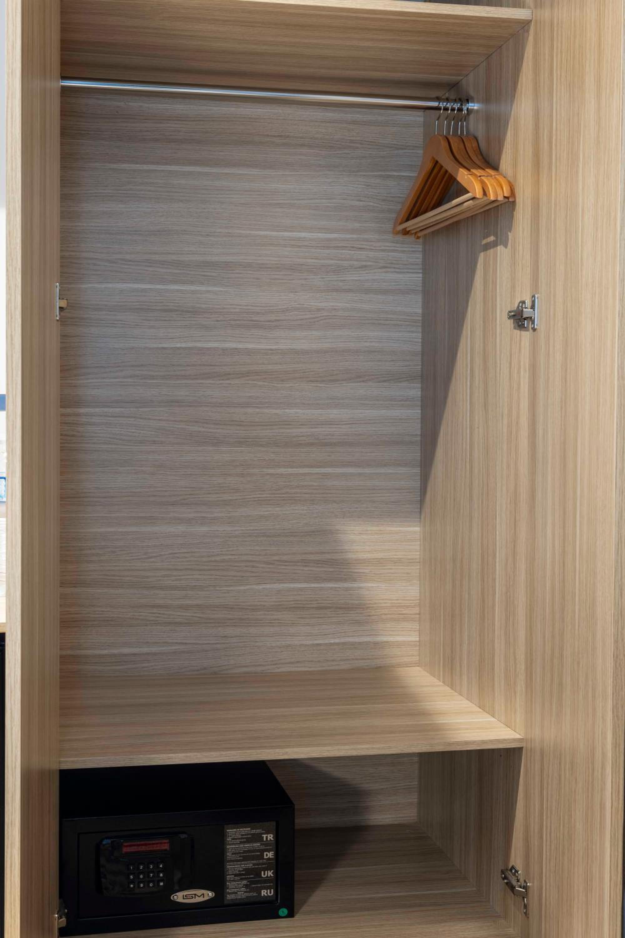 The Capri Hotel Osmanbey - Image 63