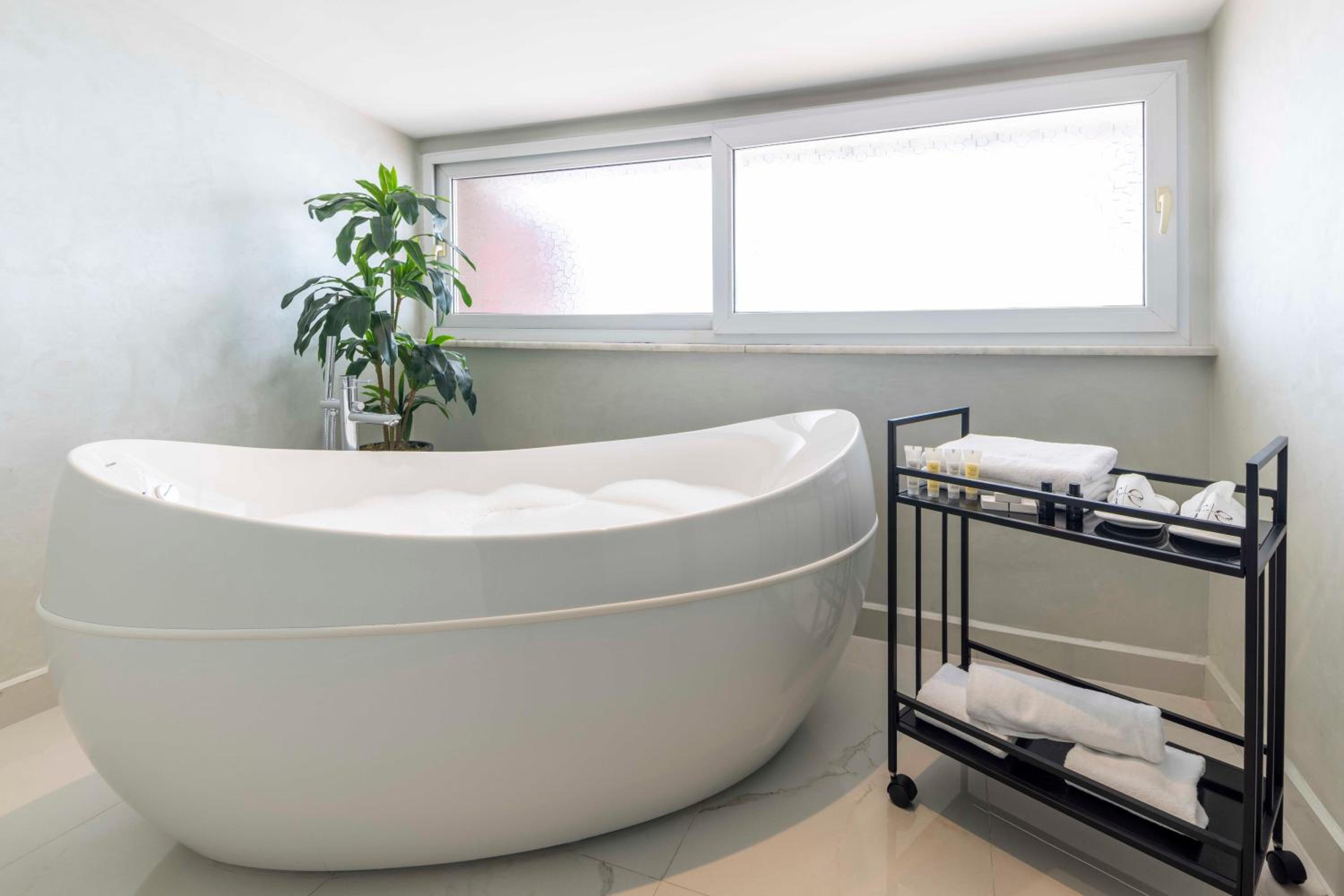 The Capri Hotel Osmanbey - Image 69