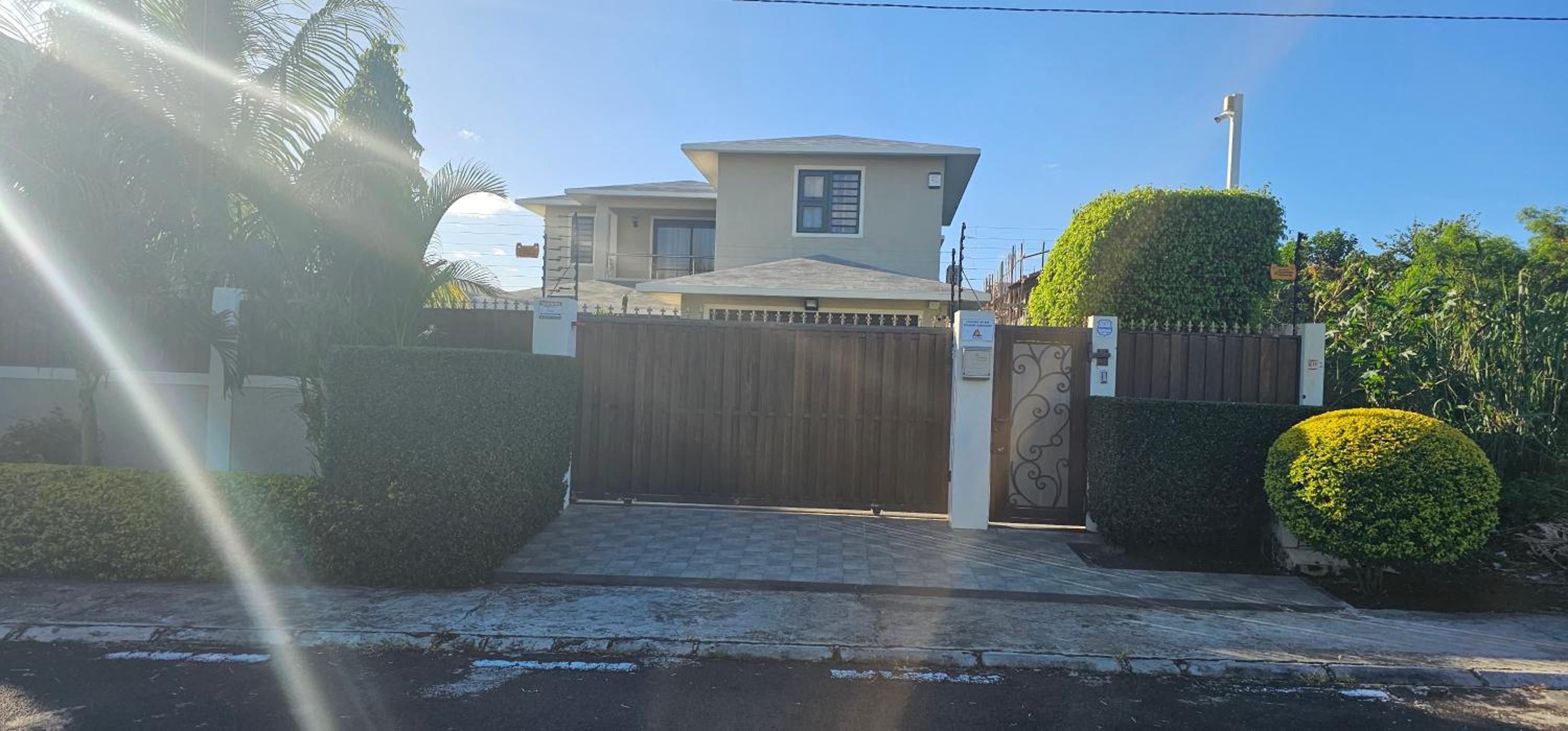 Luxury Villa photo 3