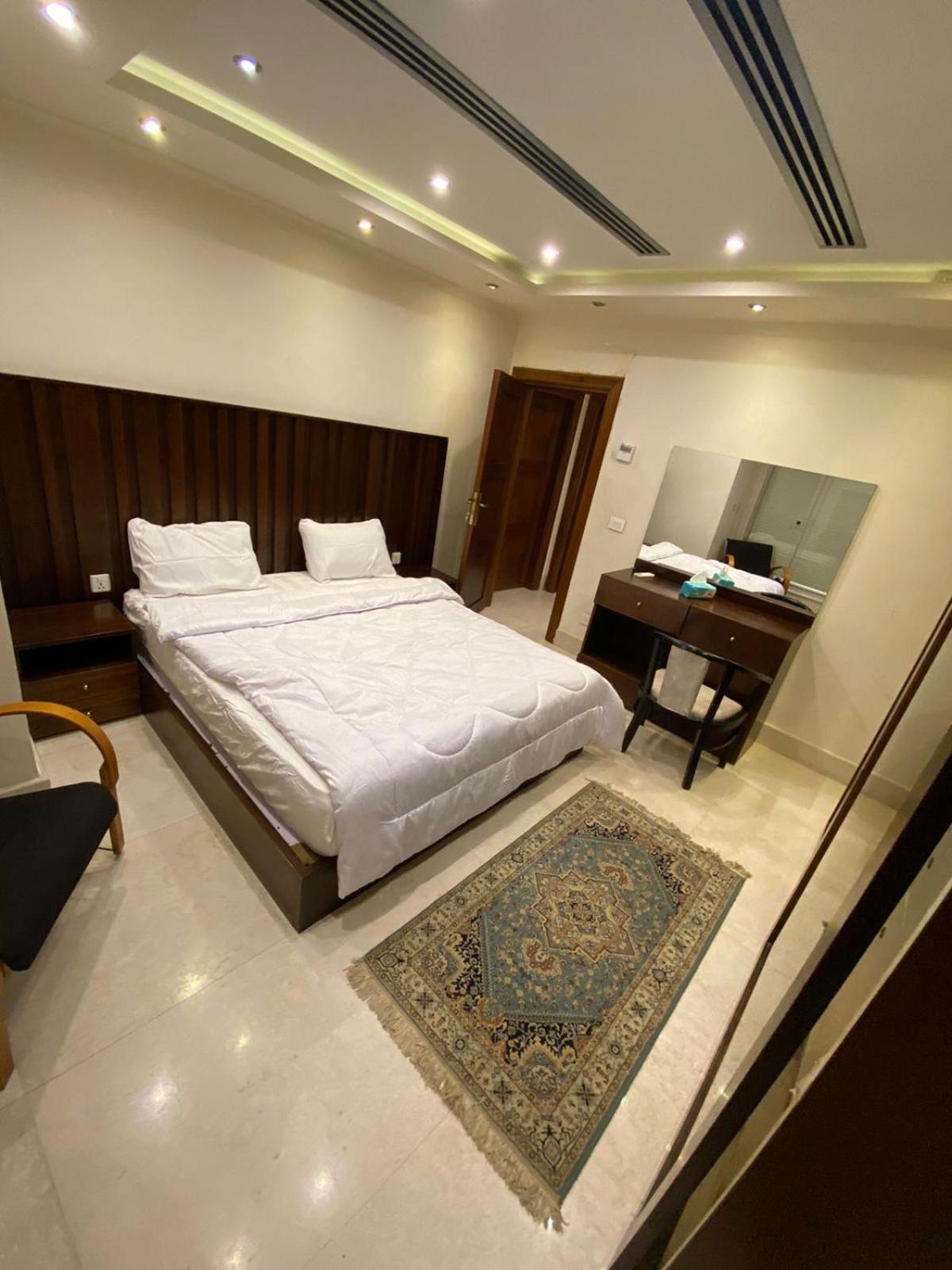 a 3 bedroom apartment with lovely Nile view