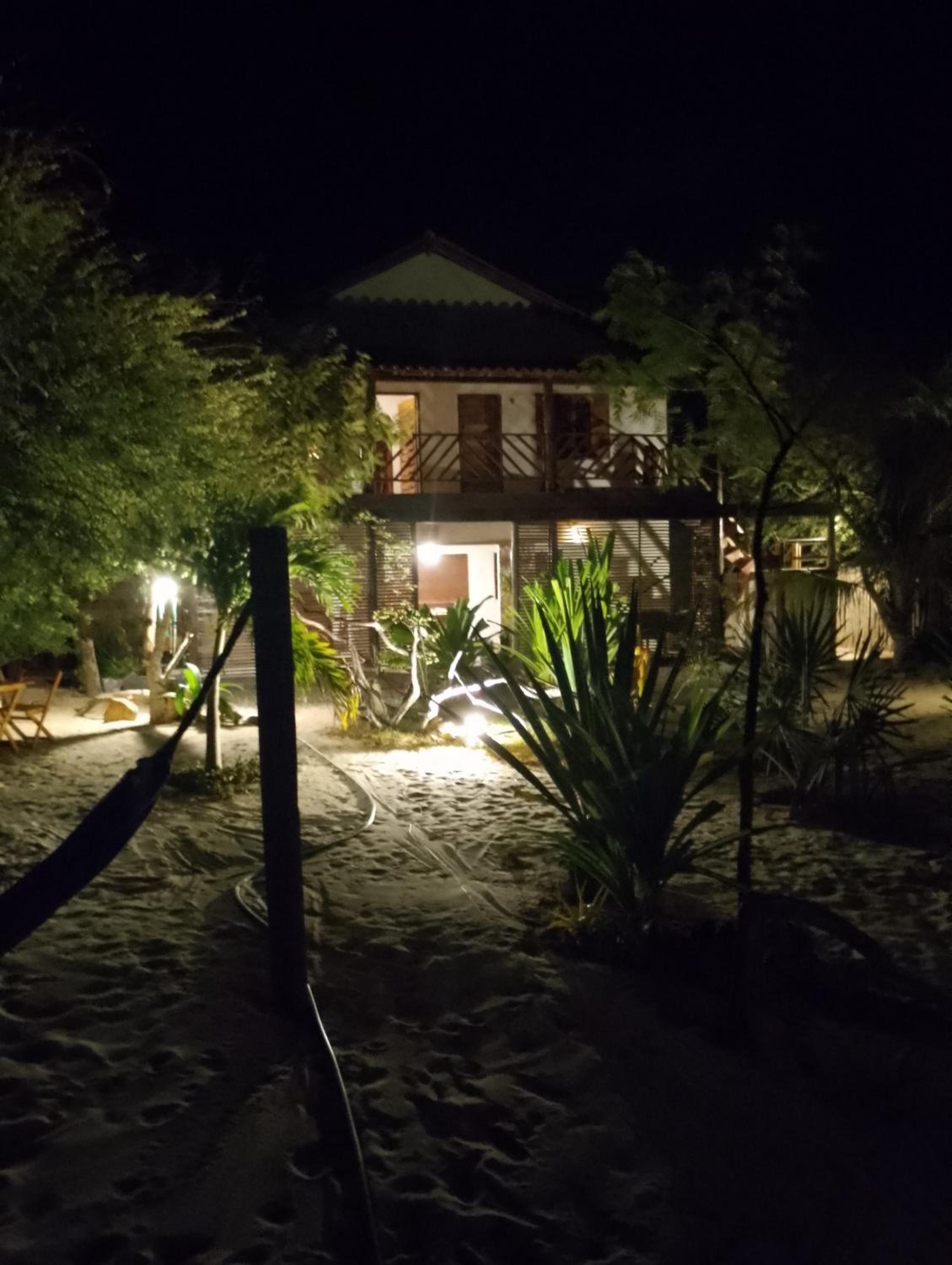 Barefoot KiteHouse