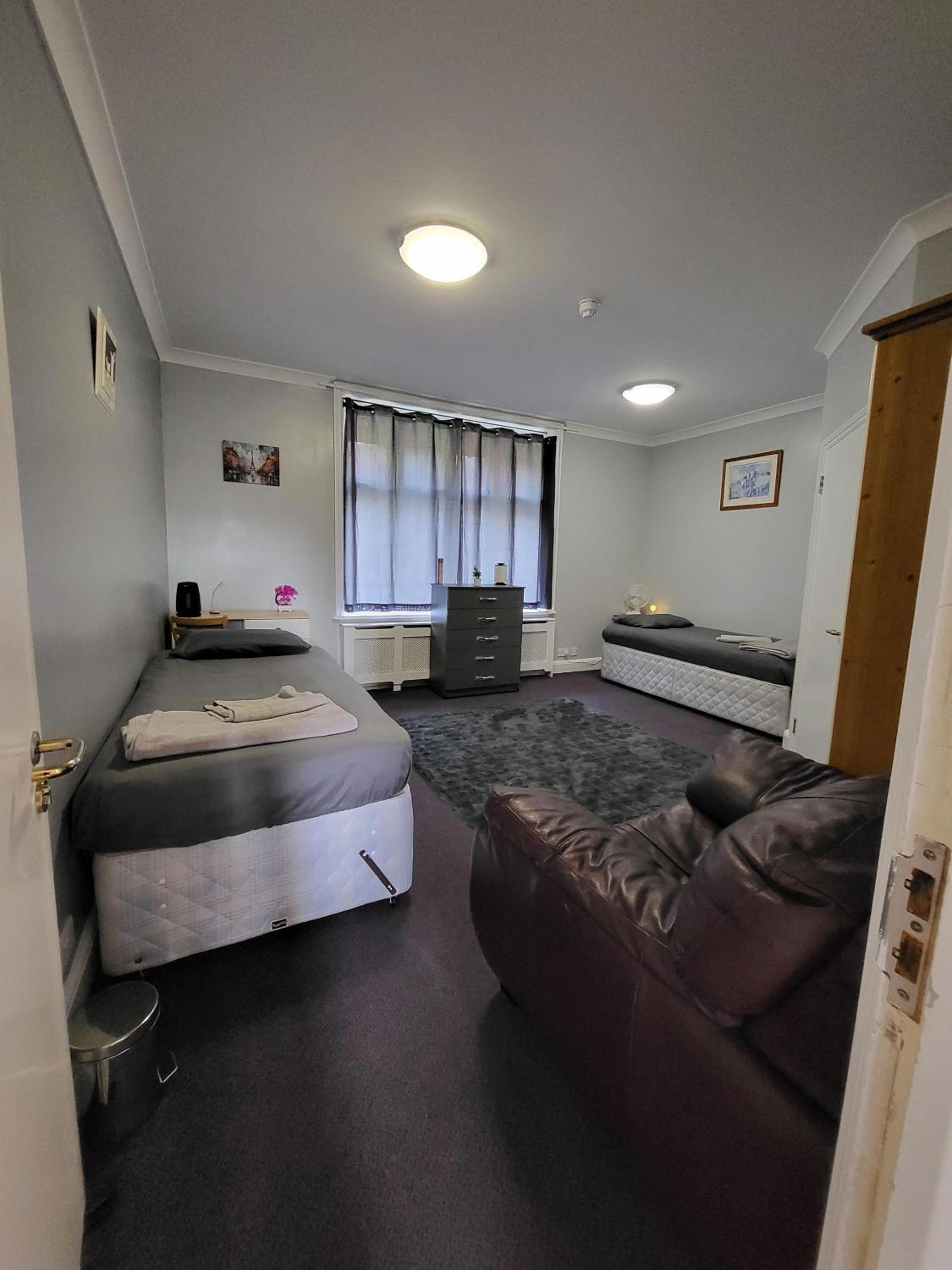 Norwich Vacations - Silver Road Deluxe Retreat in Norwich - Property Image 16