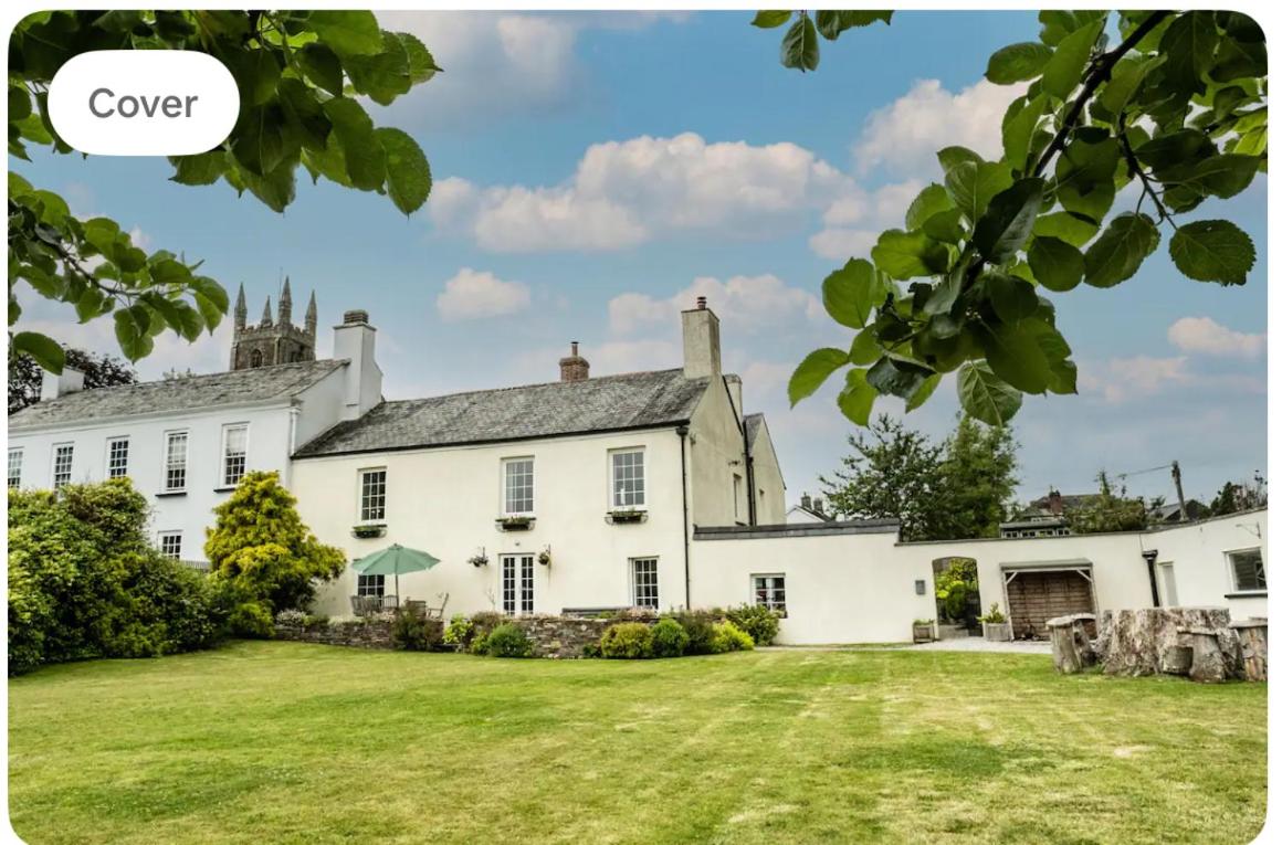 The old Manor House