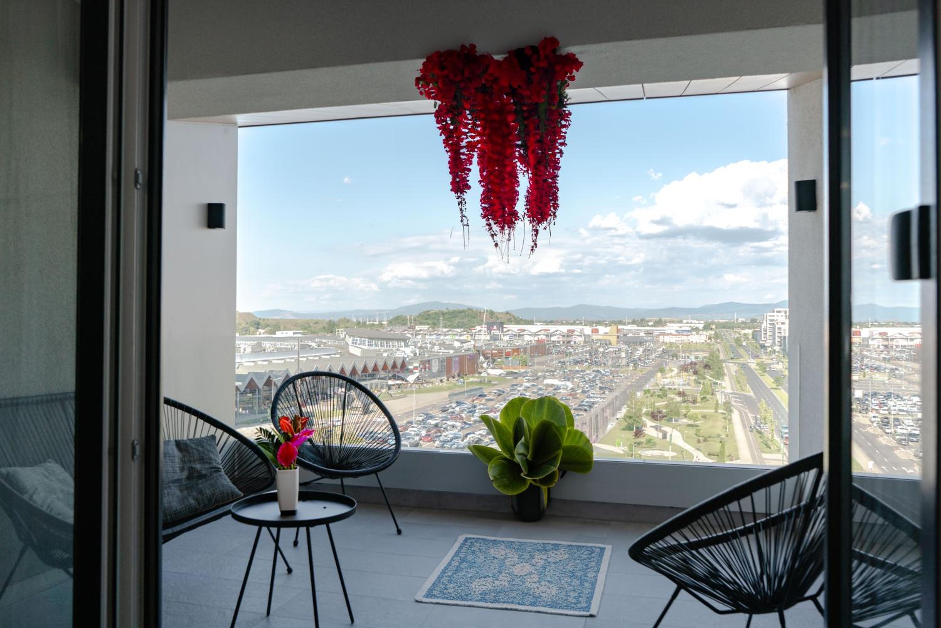 Apart B&V 55 Qualis - Elegant Apartment with Parking view 2