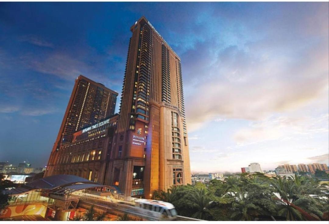 Kl Continew Suite At Times Square