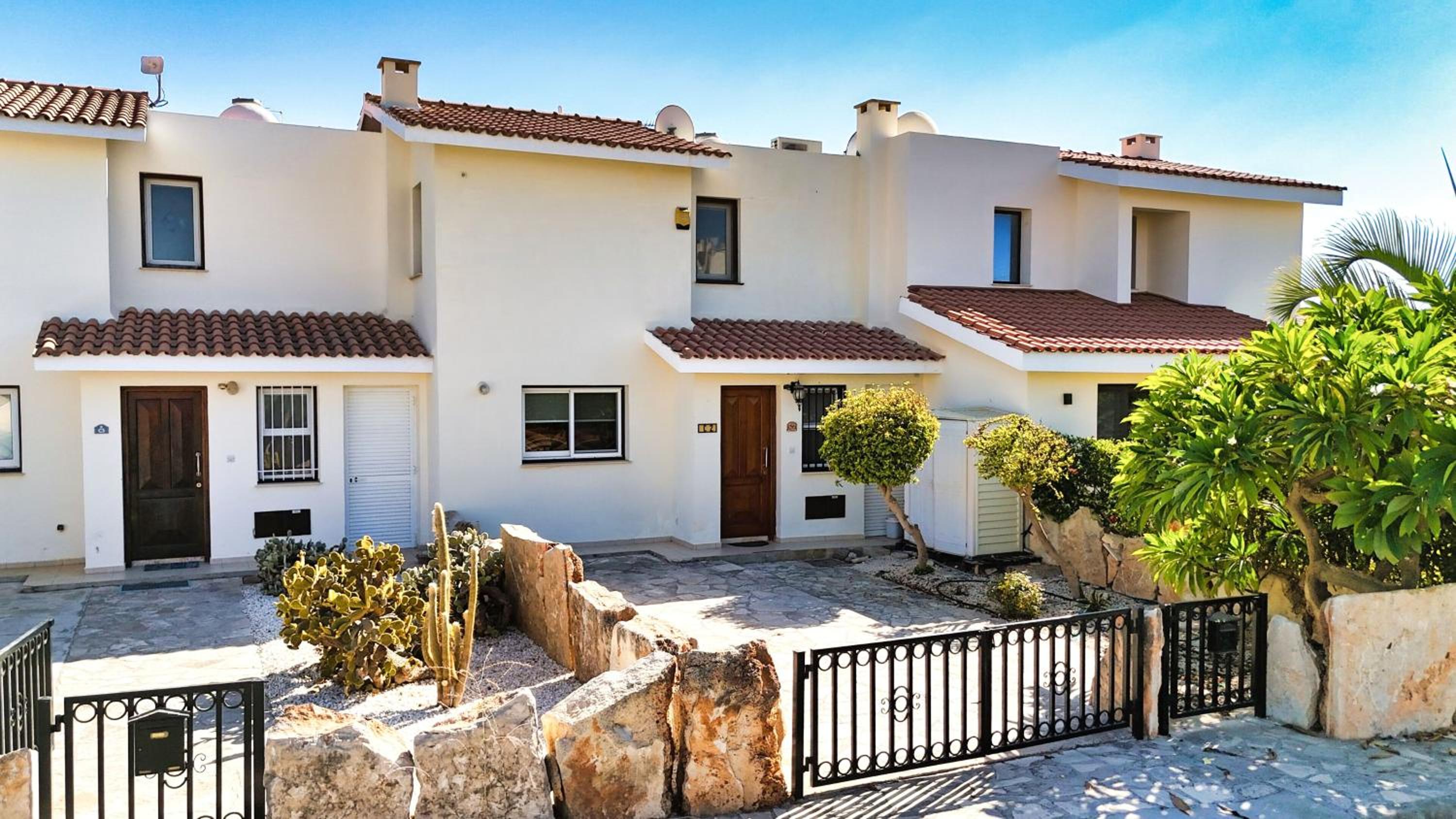 H&O SUNRISE VILLA IN Coral Bay!
