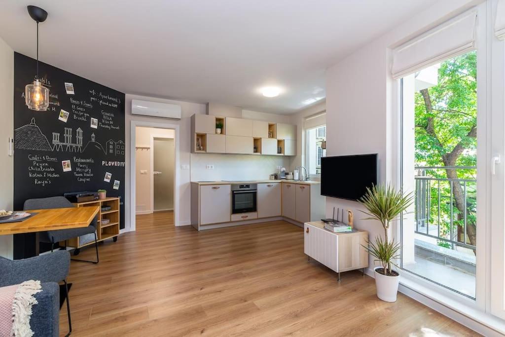 Center Apt - Free parking - Walk to Main Street