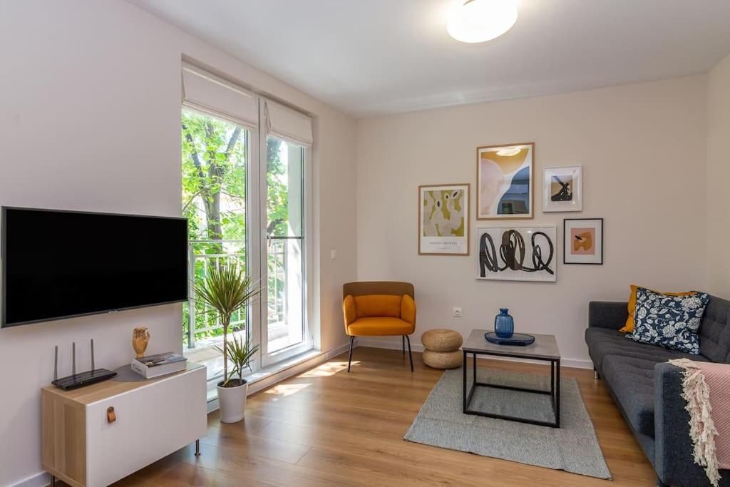 Center Apt - Free parking - Walk to Main Street