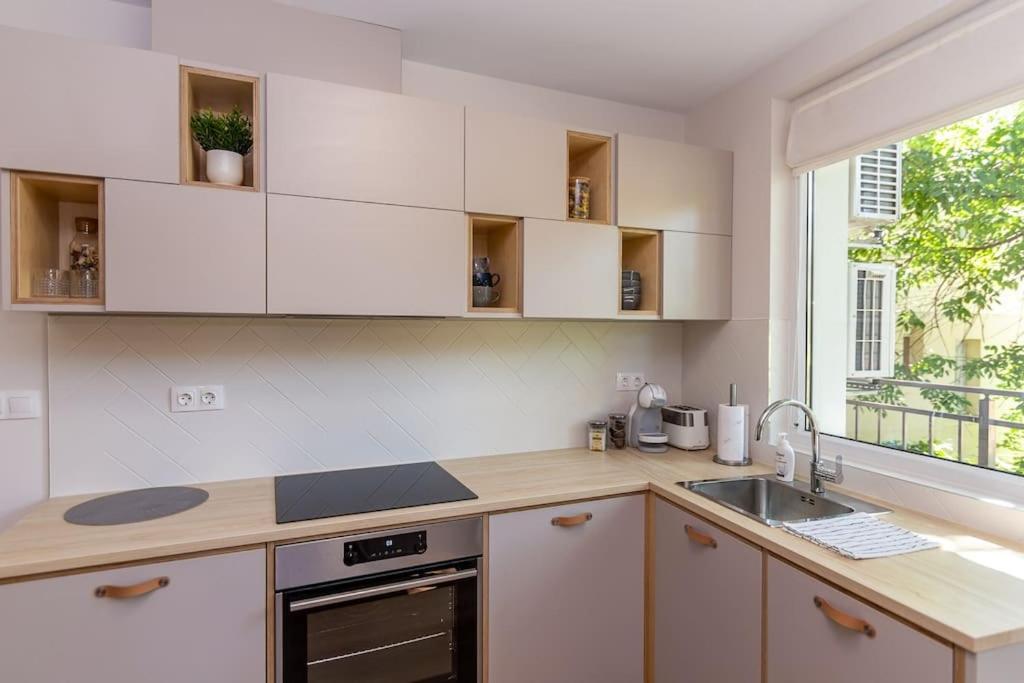 Center Apt - Free parking - Walk to Main Street