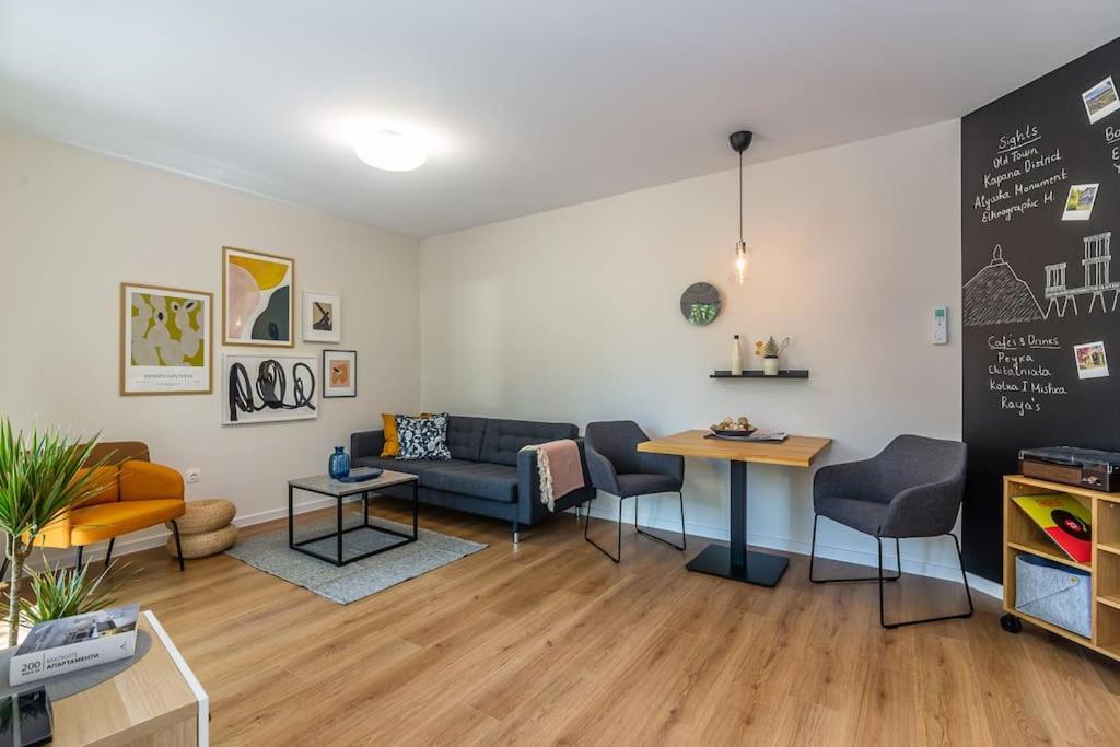 Center Apt - Free parking - Walk to Main Street
