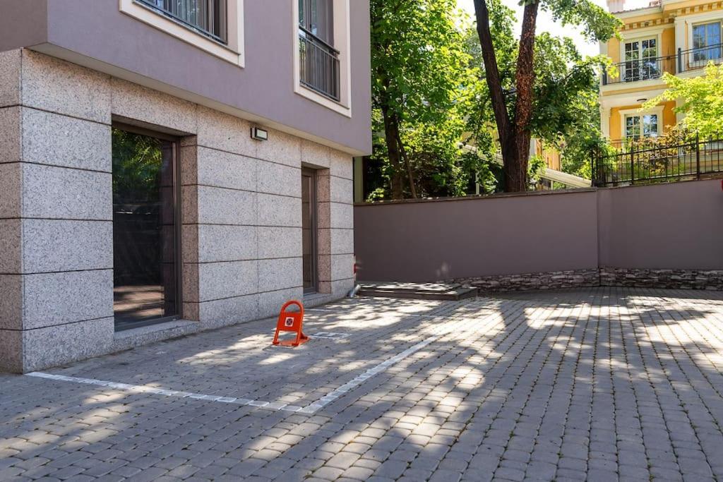 Center Apt - Free parking - Walk to Main Street