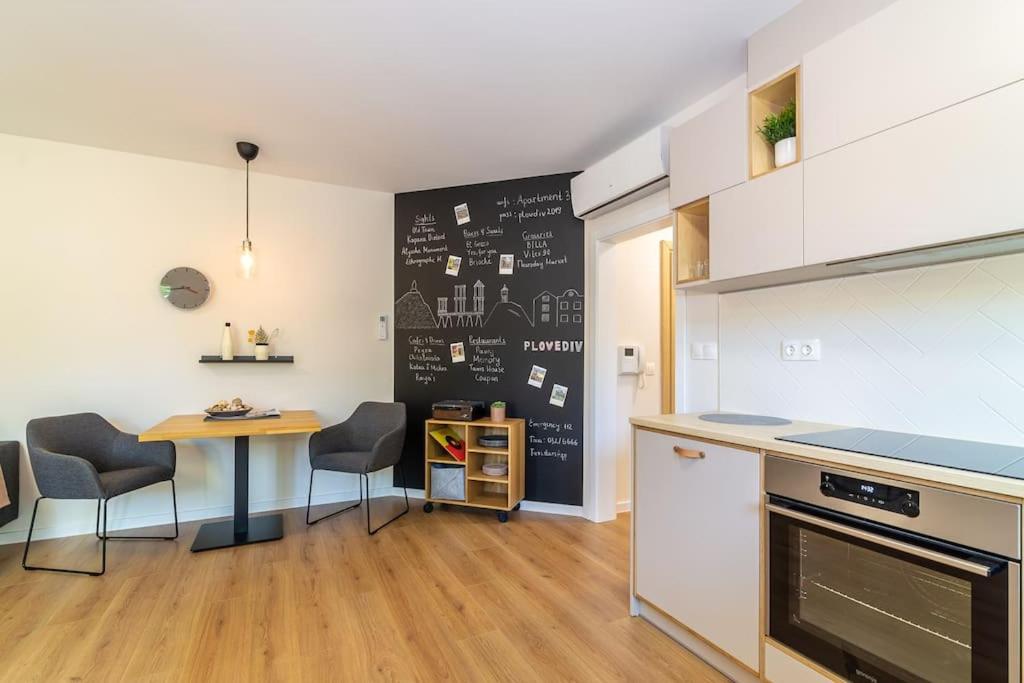 Center Apt - Free parking - Walk to Main Street
