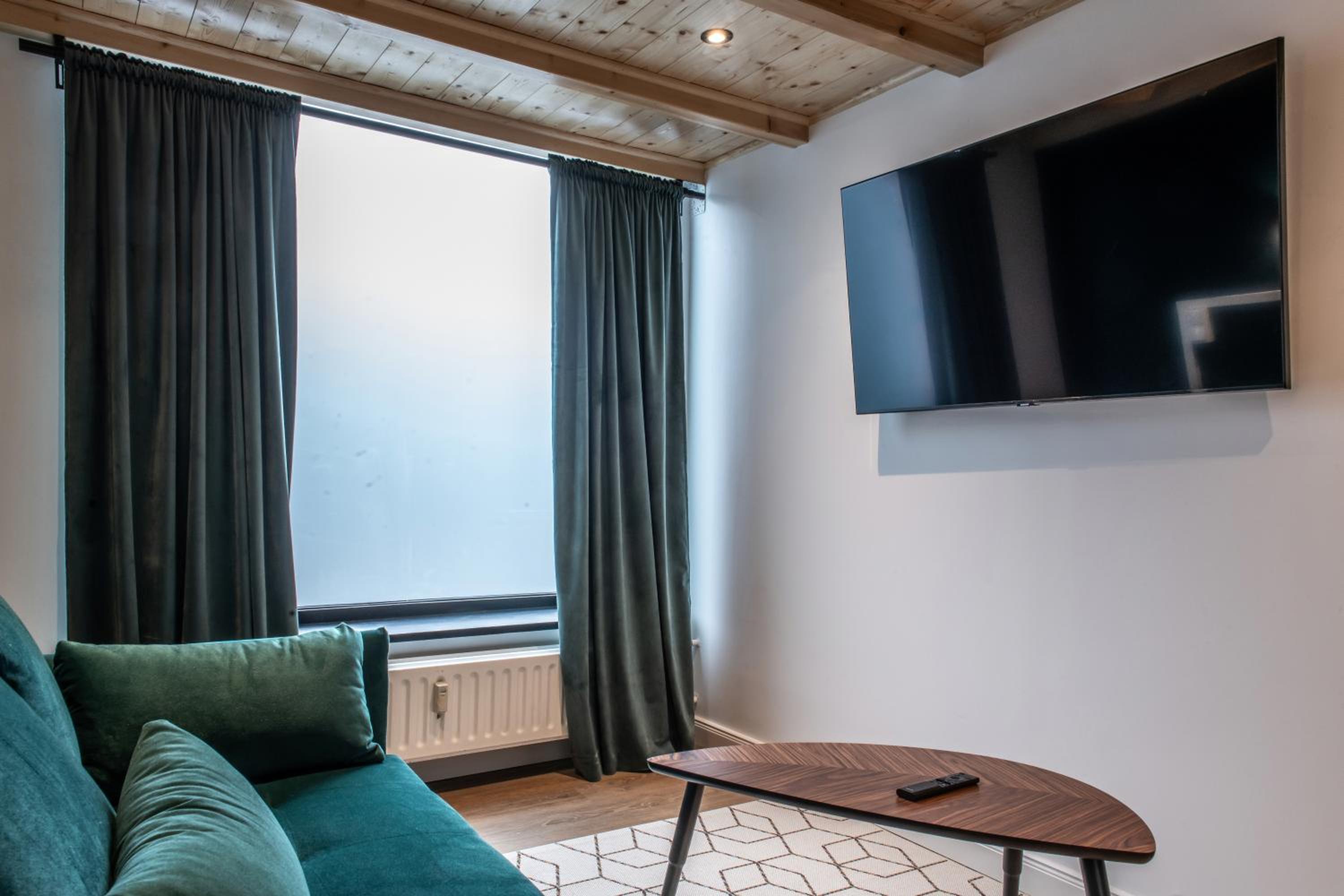 Oran Apartment 5