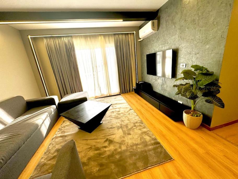 Luxury Gem 1Min walk from Mall at Madinaty&5G Wifi