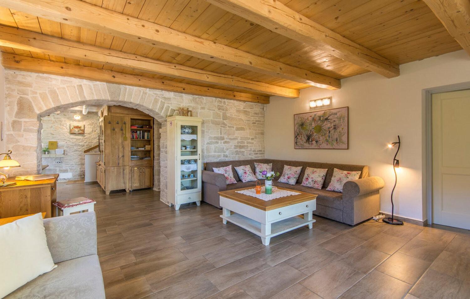 Villa Judita for kids & families near Novigrad with large garden & only 2 km from the beach - for 10 people photo 3