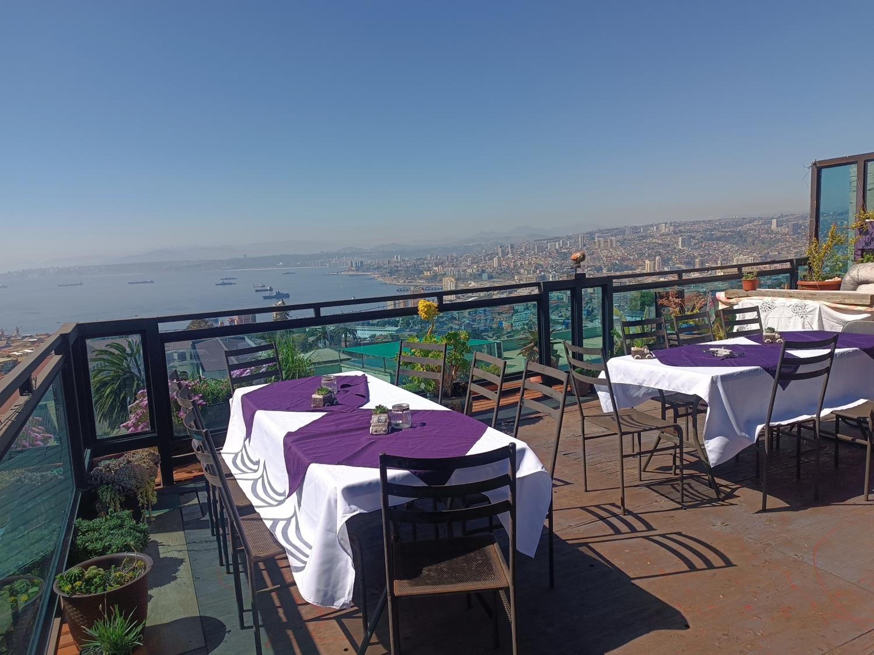 Apart Hotel Jagui Haus Departamentos tipo Loft y Hermosa Terraza con vista al Mar