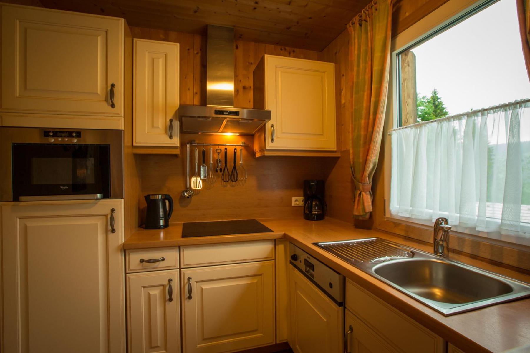 Alpendorf Dachstein West by ALPS RESORTS