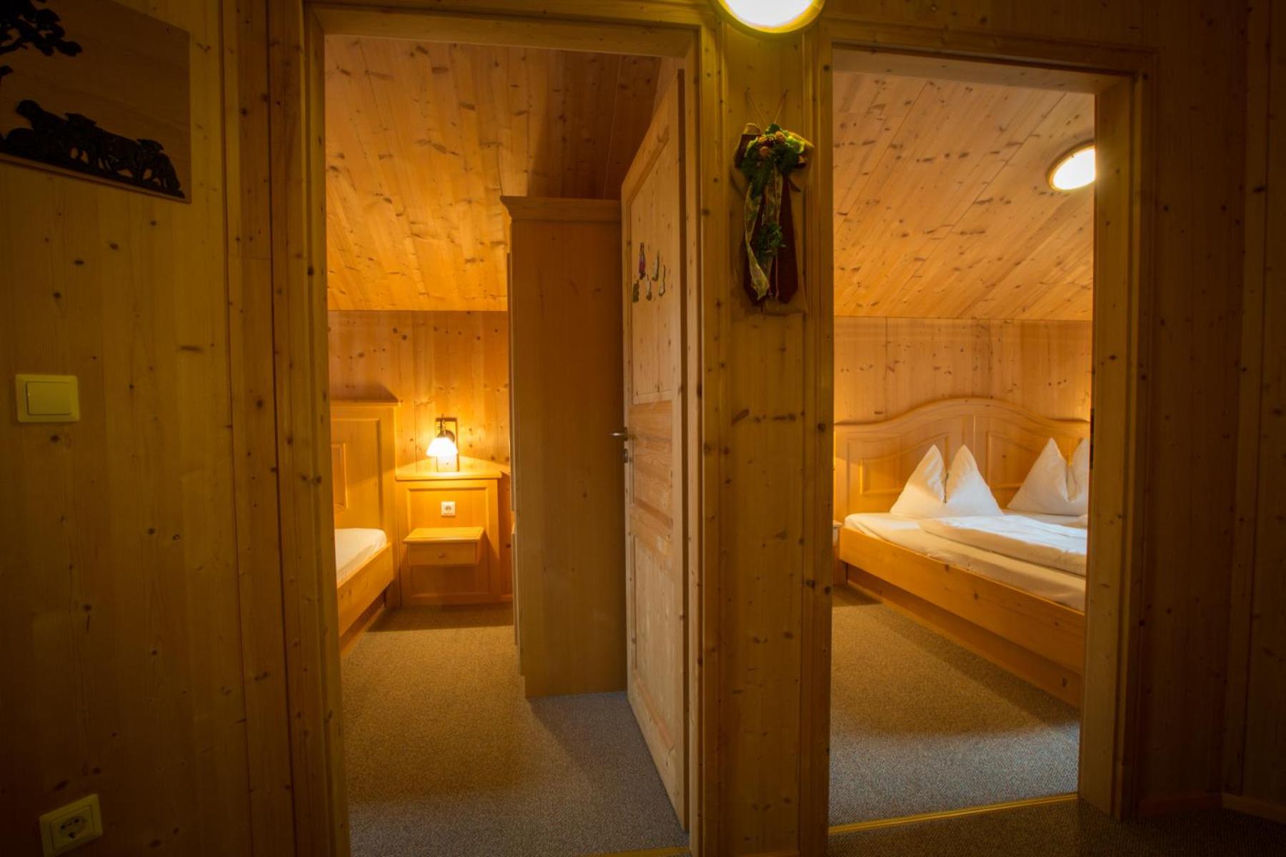 Alpendorf Dachstein West by ALPS RESORTS