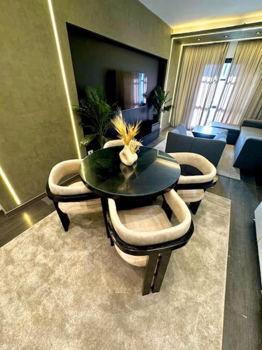 Luxury Living at Madinaty&Lovely Garden View&5G Wifi