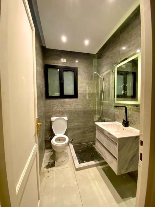 Luxury Living at Madinaty&Lovely Garden View&5G Wifi