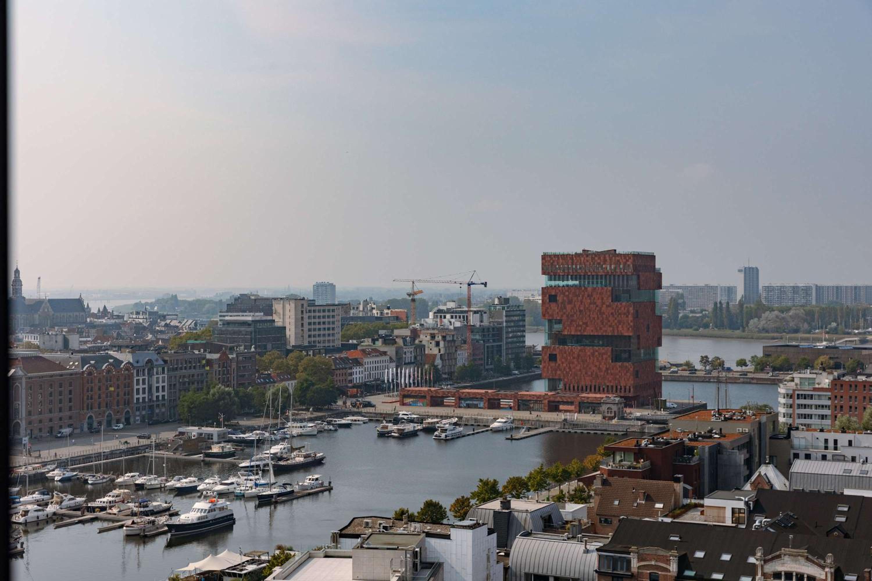 Stylish two bedroom apartment in Antwerp