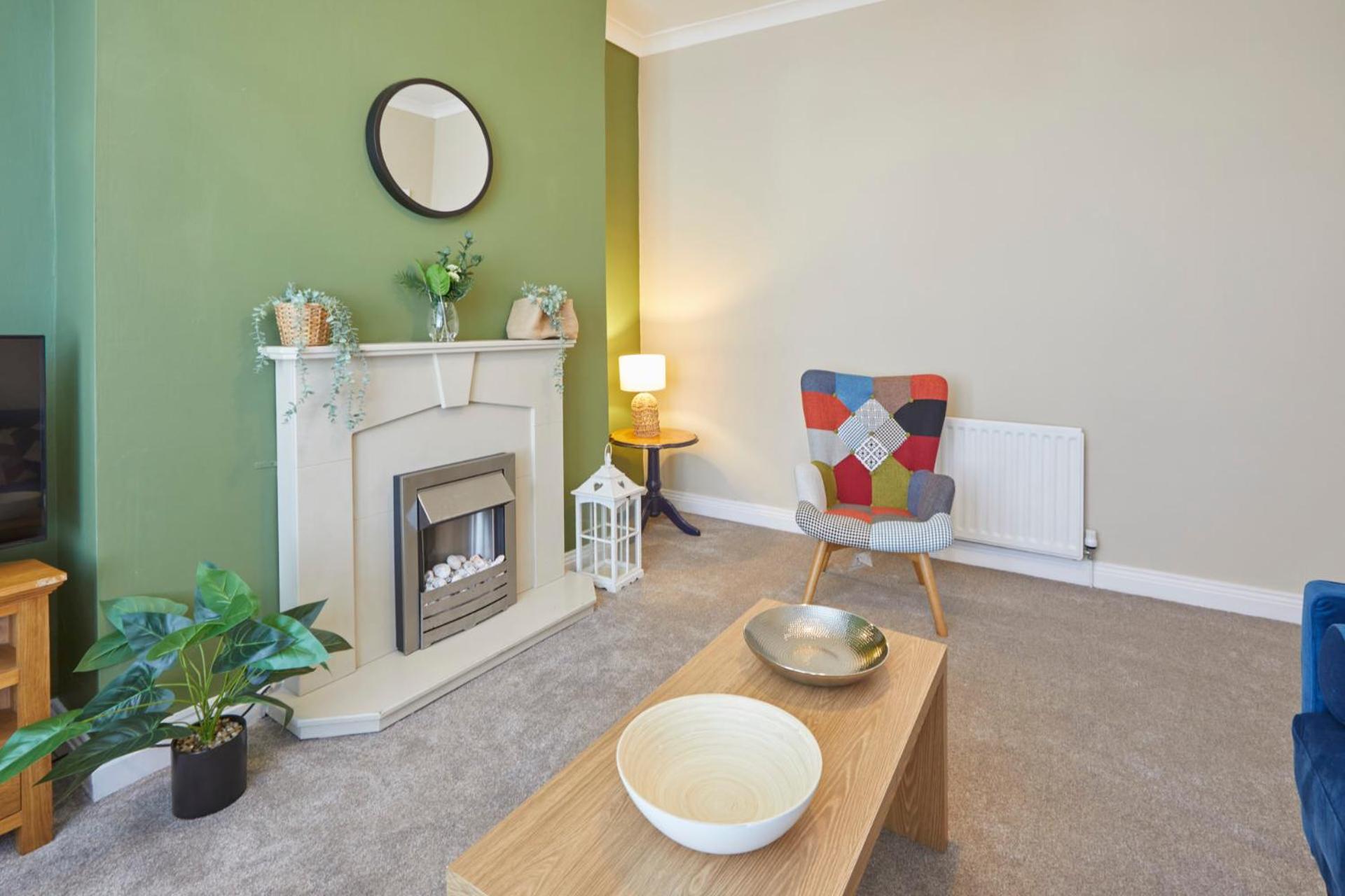 South Shields Vacations - Vibrant 3BR Coastal Haven near South Shields Beach - Property Image 5