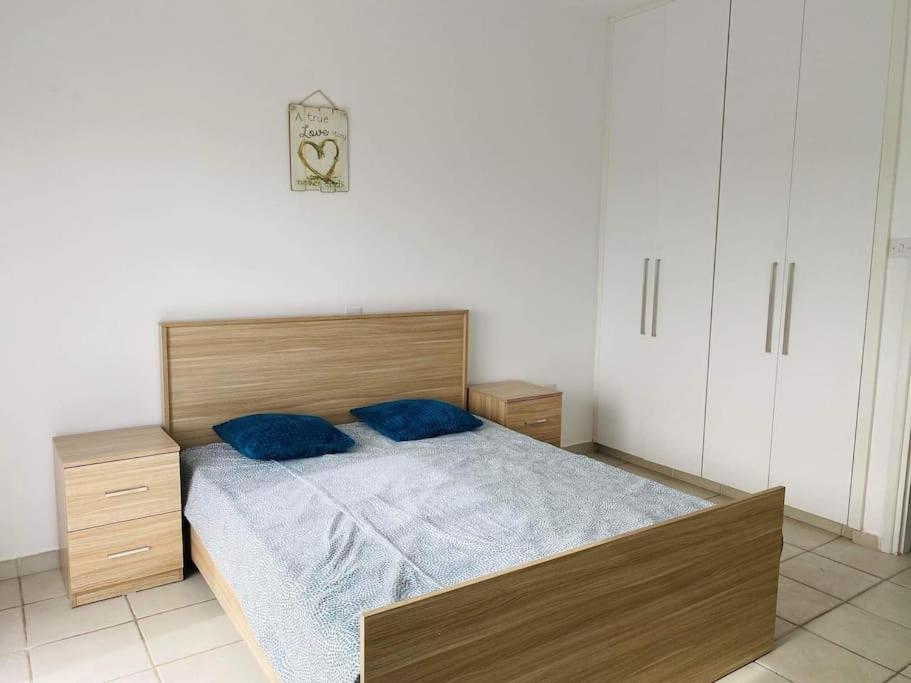 Venus beach 2 bedrooms