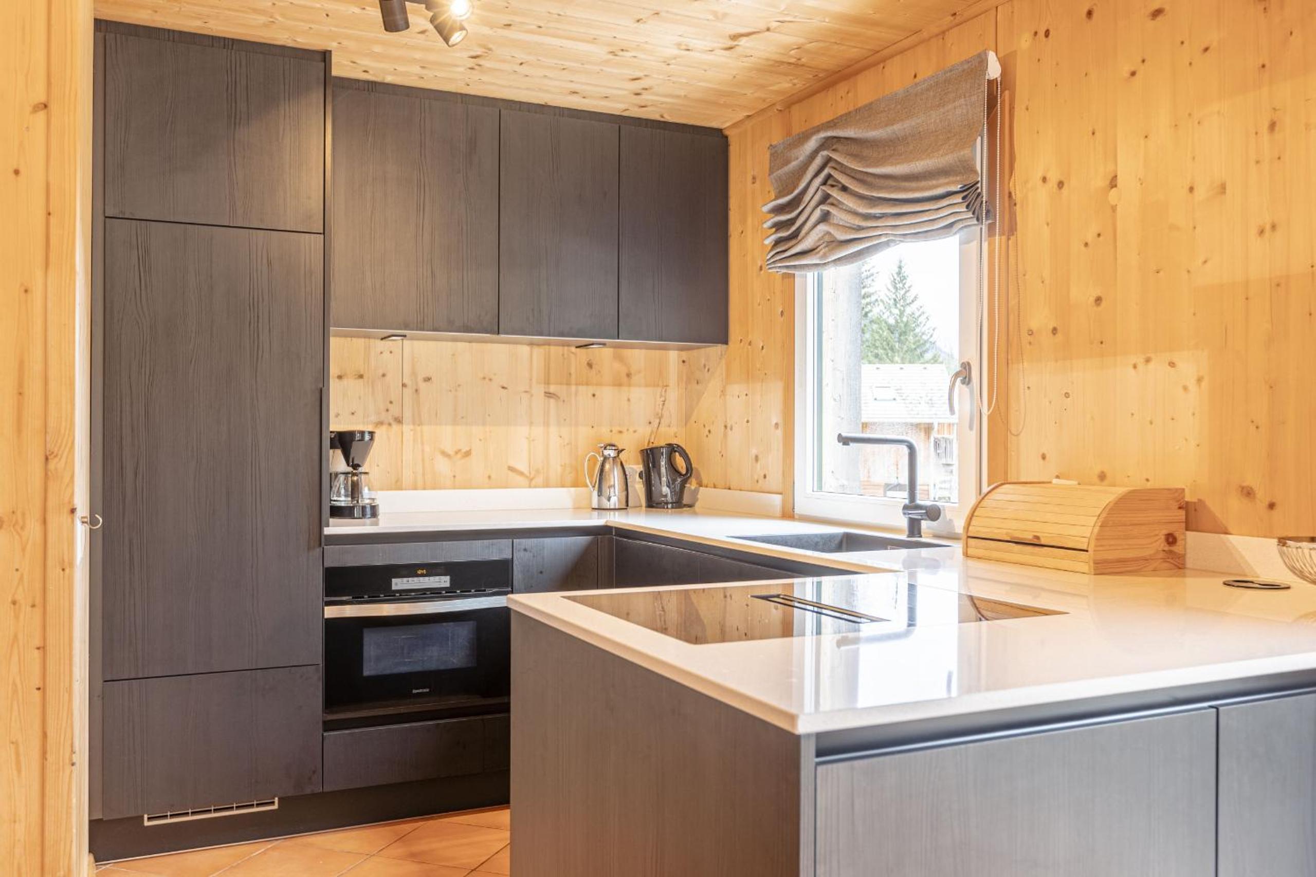 Alpendorf Dachstein West by ALPS RESORTS