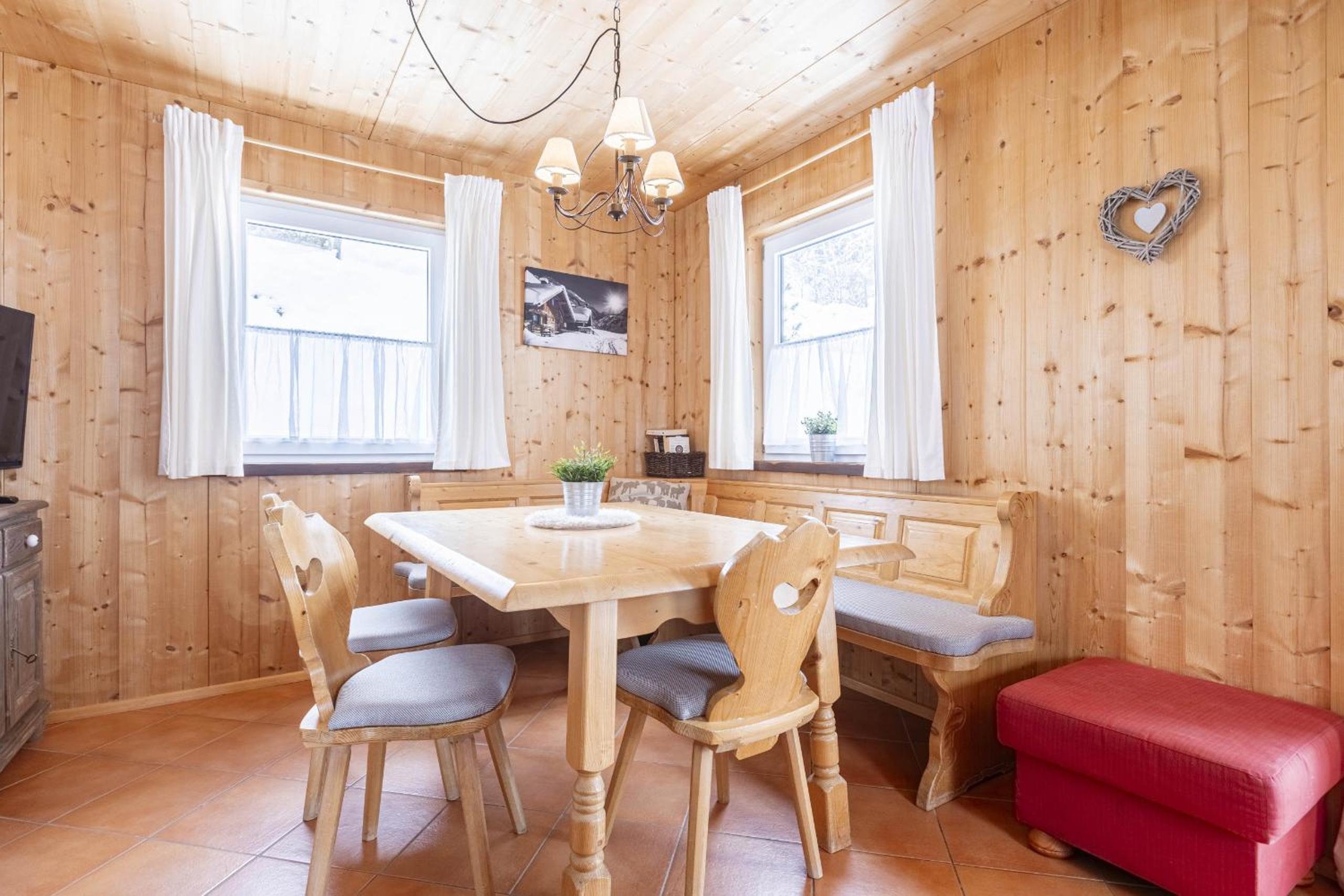 Alpendorf Dachstein West by ALPS RESORTS