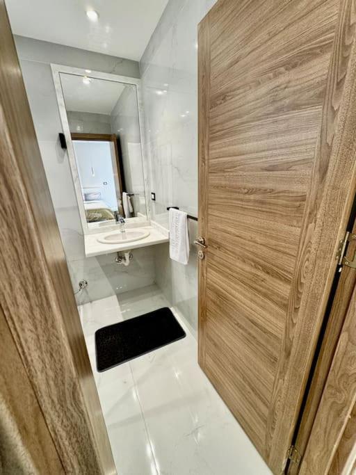 Super Luxury at Madinaty 3BR with MasterBR & 5G Wifi & VIEW