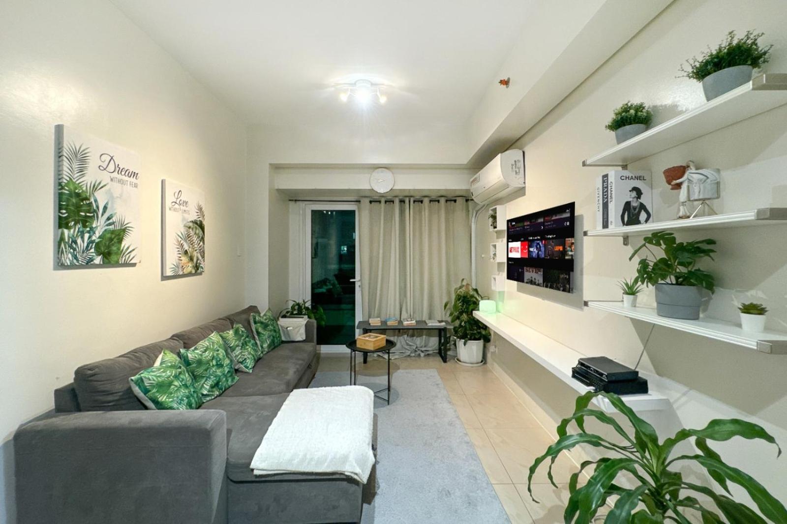 Family size Staycation in Makati with new year's firework balcony view