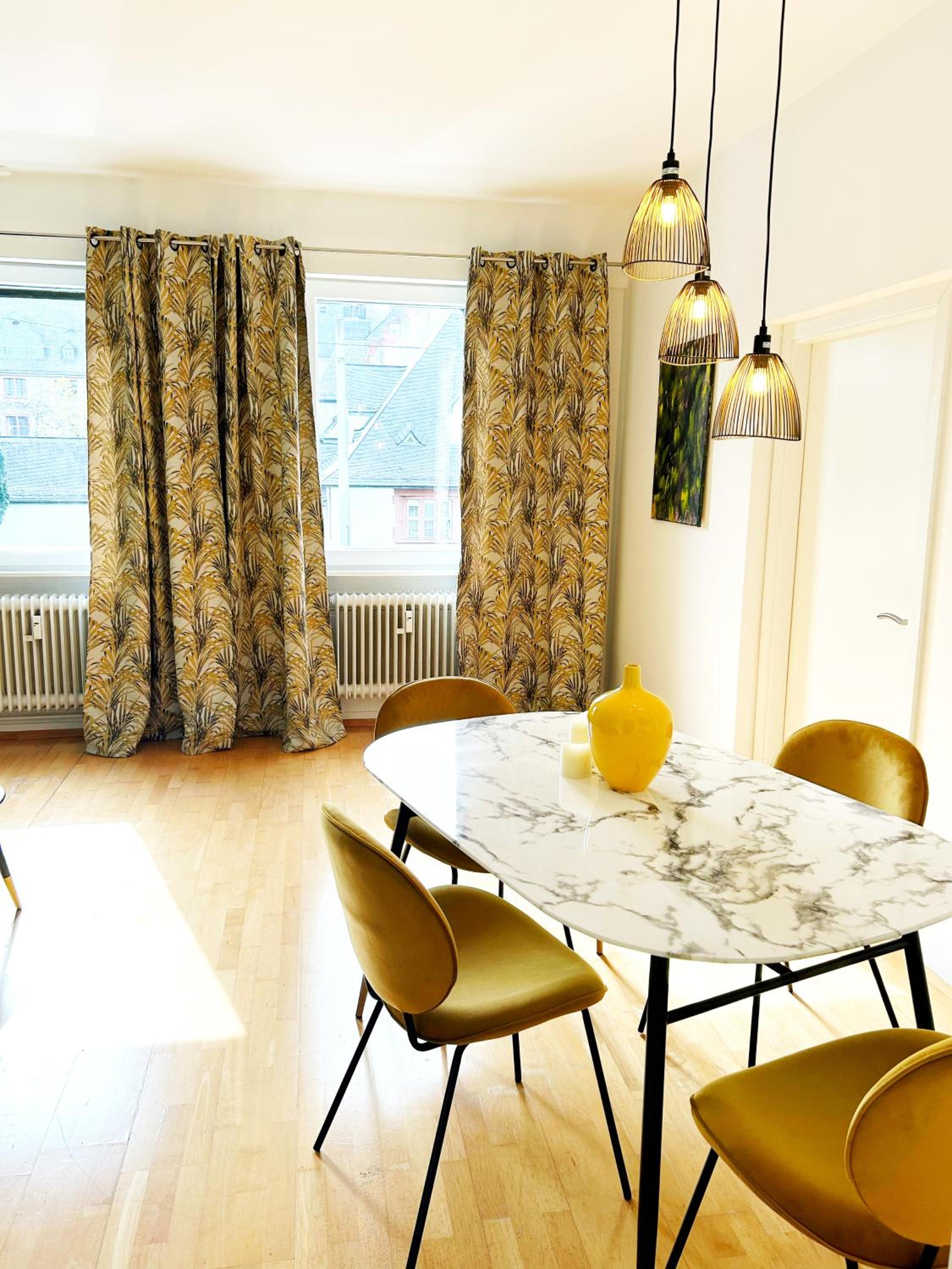 Designer Wohnung zum Relaxen 15 min Airport und Parkplatz