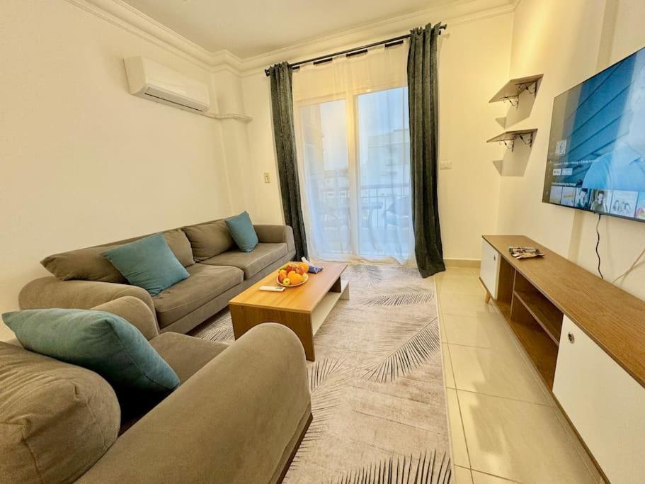 Modern2BR Amazing GardenView & Self Checkin at Madinaty