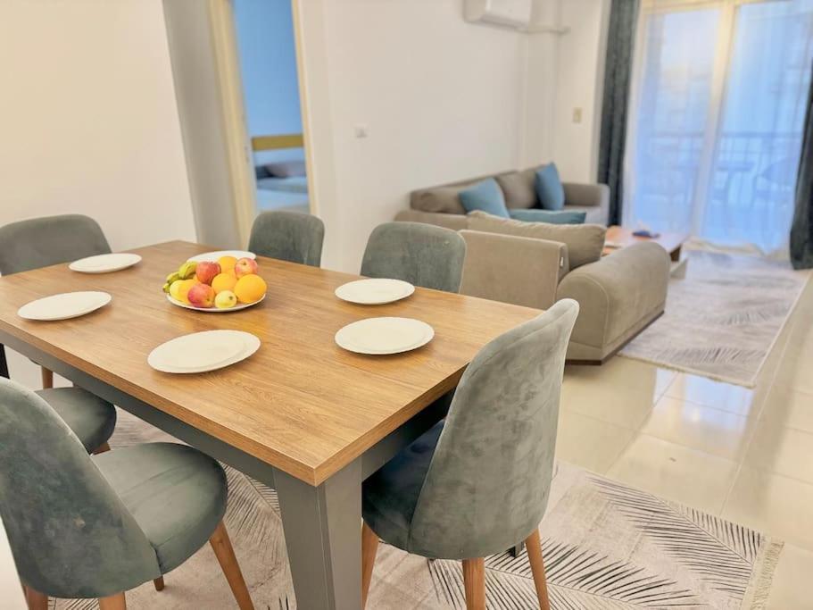 Modern2BR Amazing GardenView & Self Checkin at Madinaty