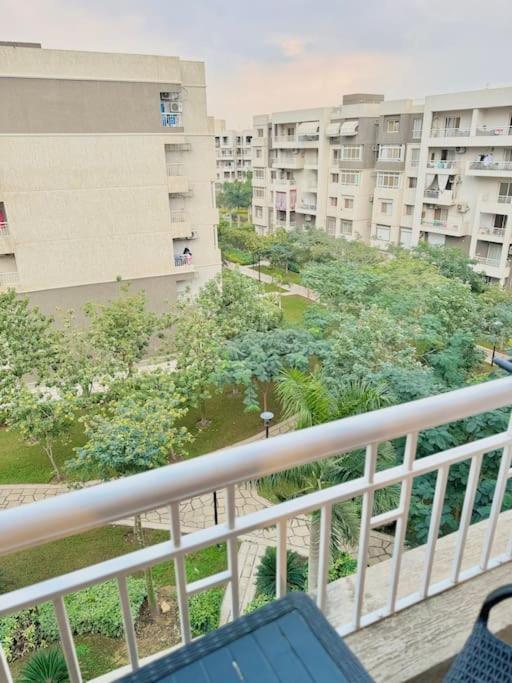 Modern2BR Amazing GardenView & Self Checkin at Madinaty