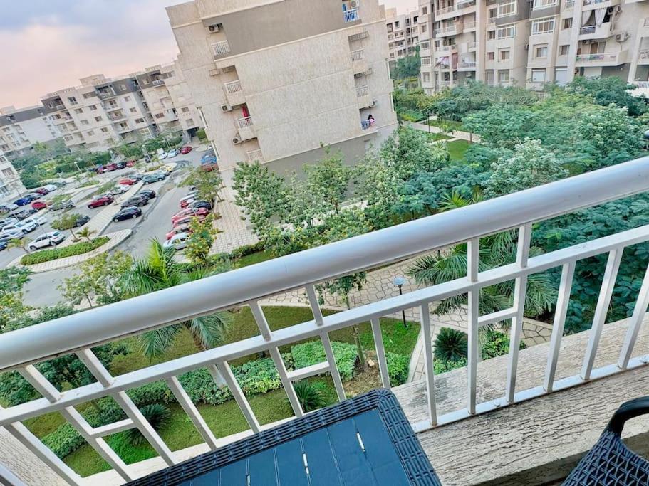Modern2BR Amazing GardenView & Self Checkin at Madinaty