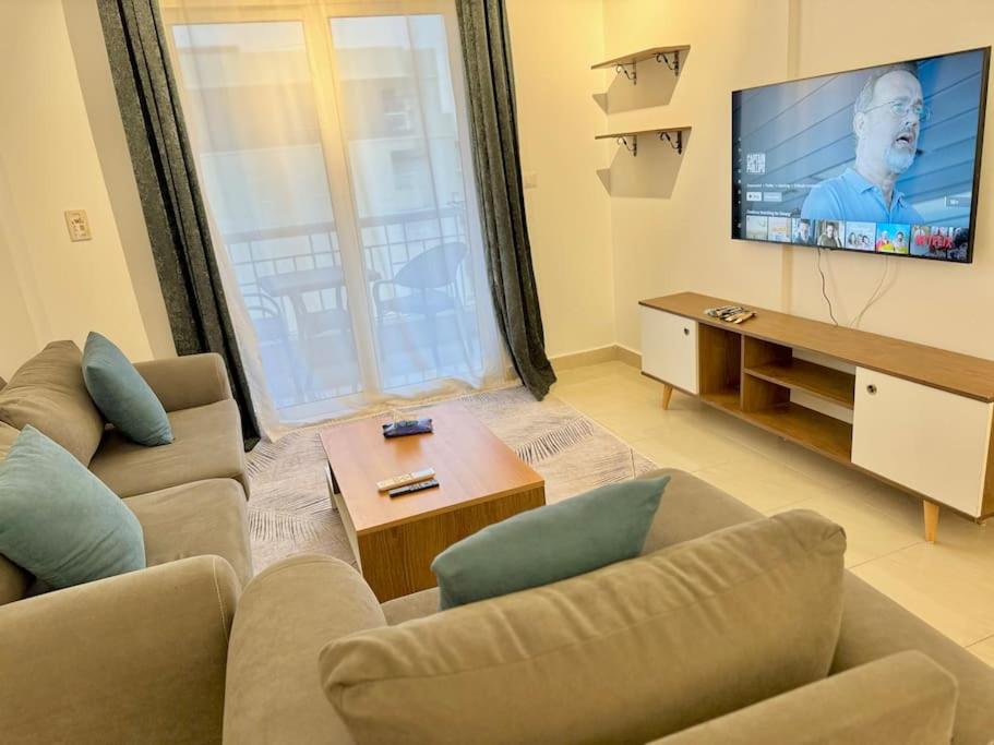 Modern2BR Amazing GardenView & Self Checkin at Madinaty