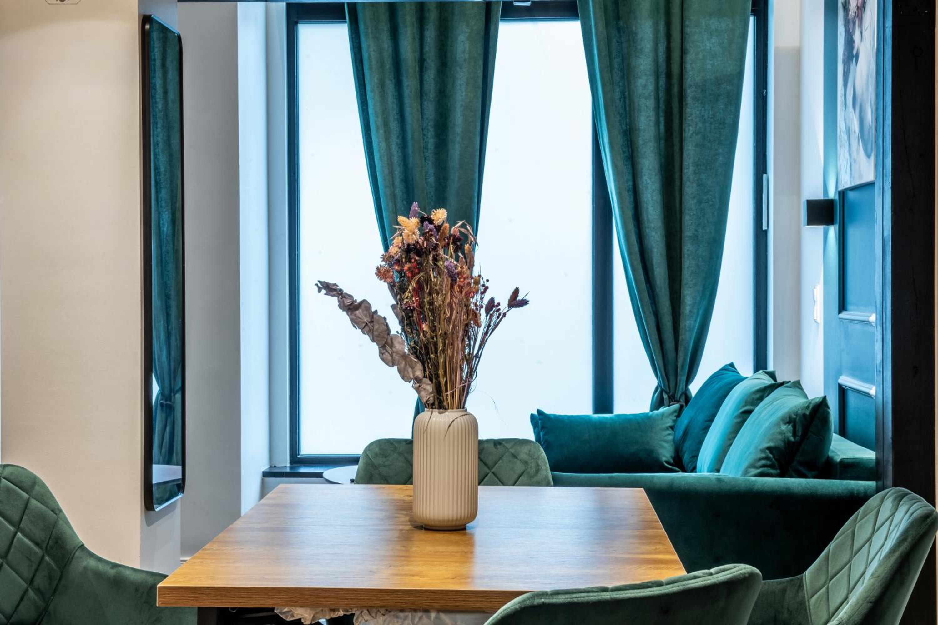 Oran Apartment 7
