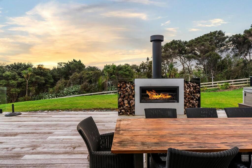 Skyfall - Luxury Country Retreat