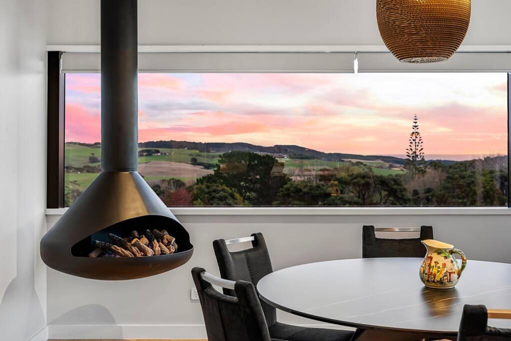 Skyfall - Luxury Country Retreat