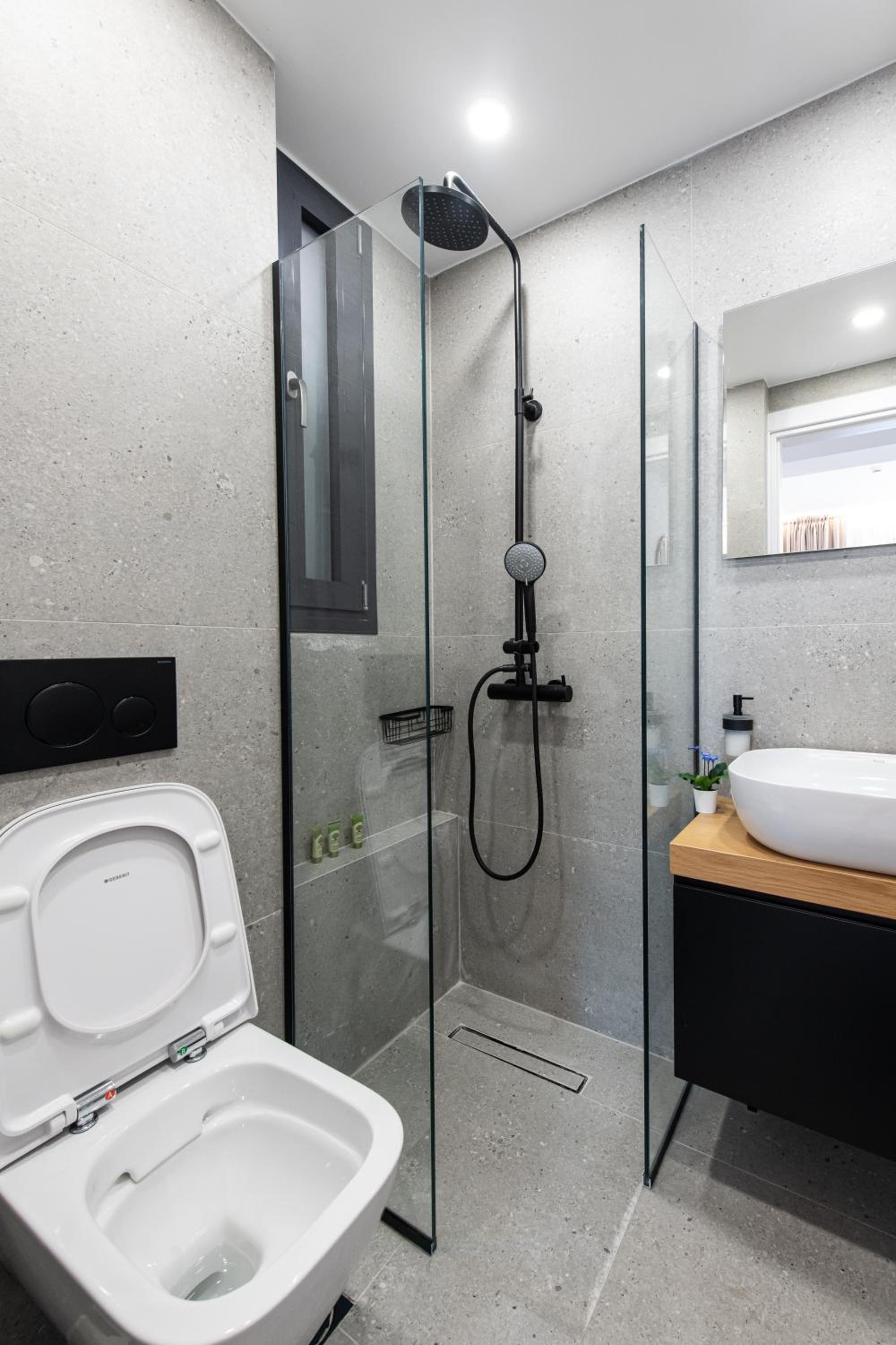 Anemoi Home - Luxe Stay with Pool & Gym by TT