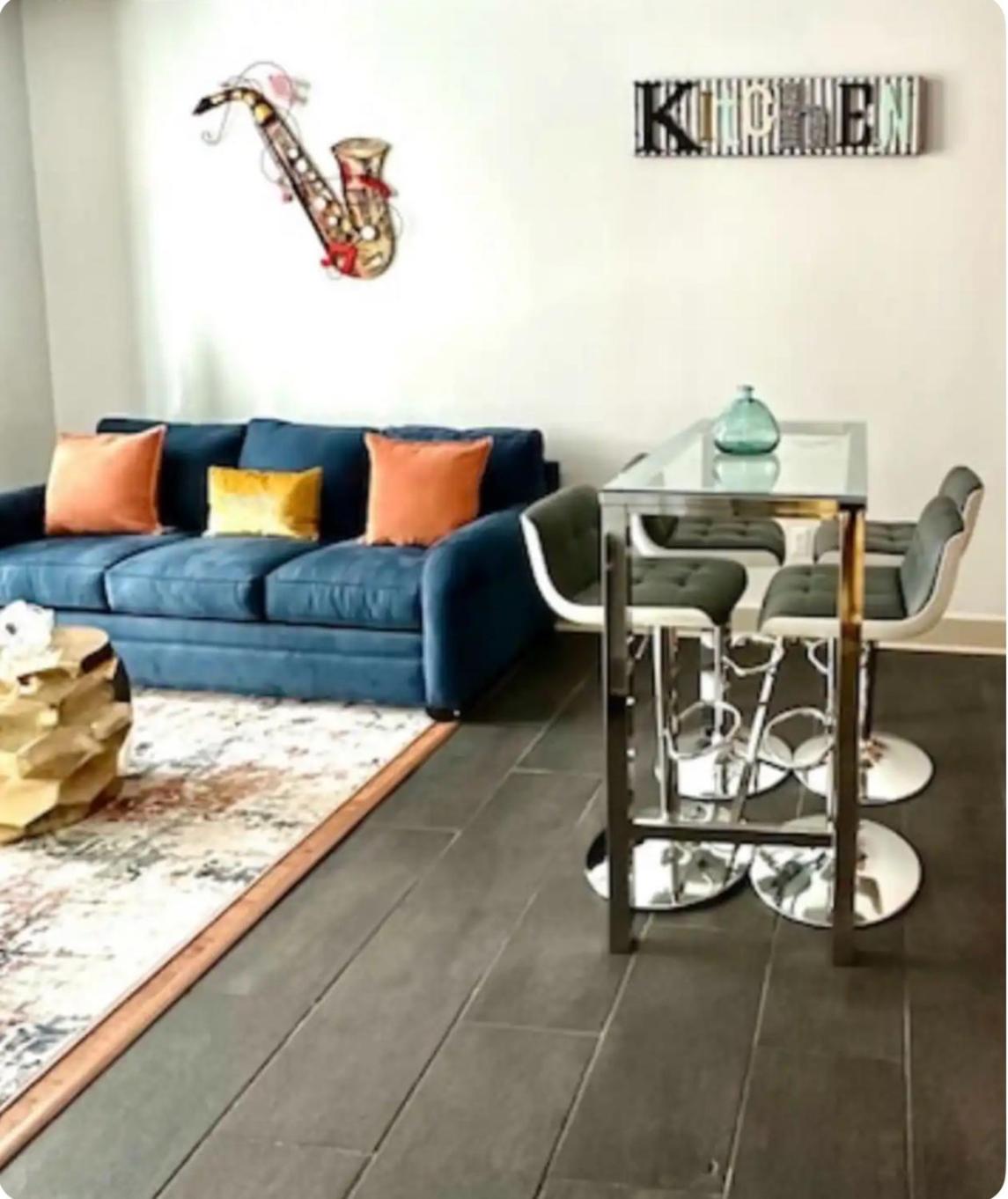 Downtown Nola 2bd 2bth Condo view 3