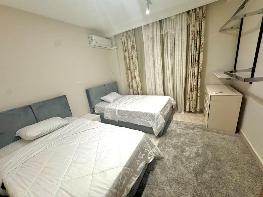 Luxurious 3BR with Stunning Patio&View&5G Wifi at Madinaty
