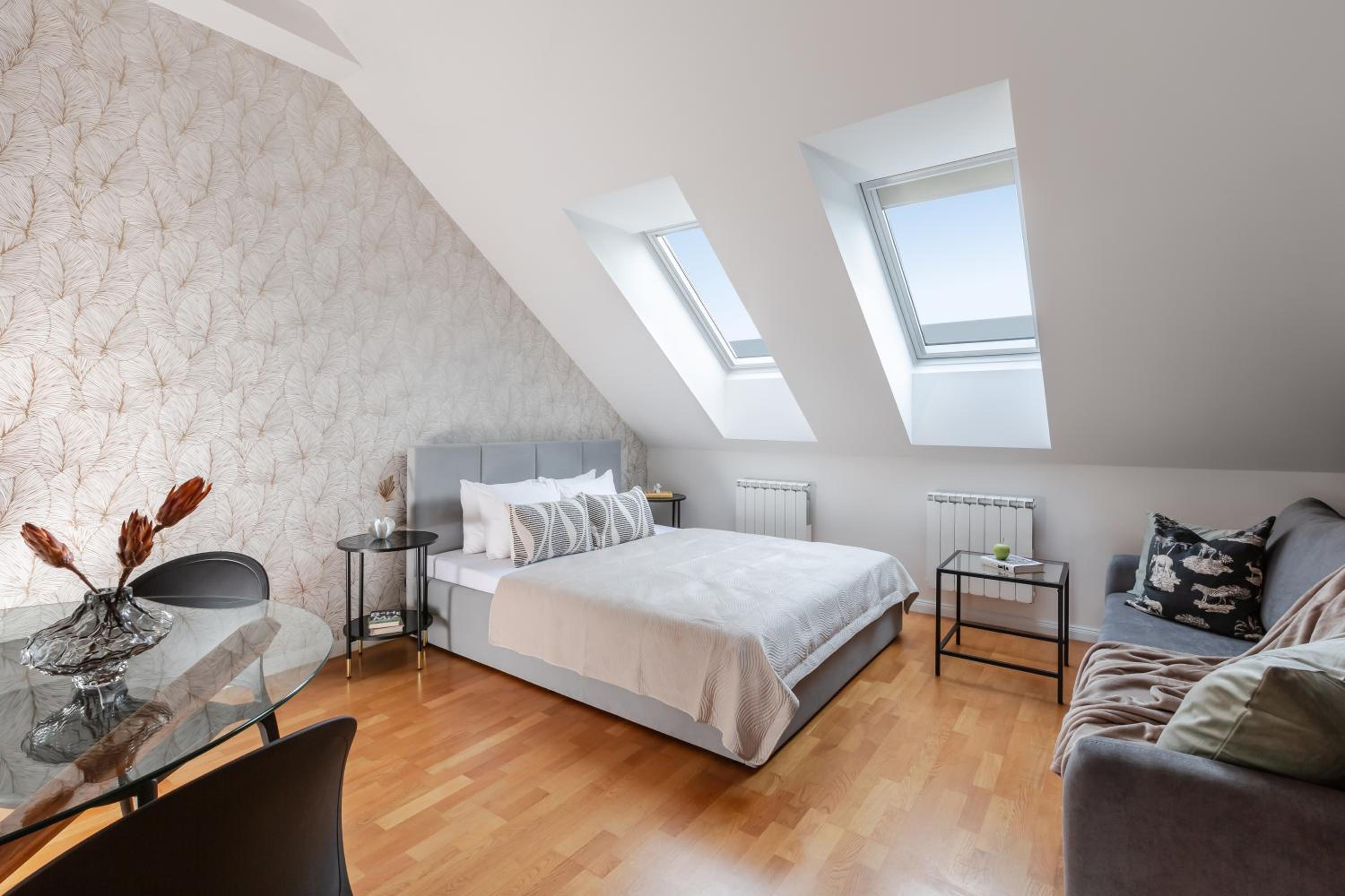 TurnKey I Vineyard Terrace Apartments