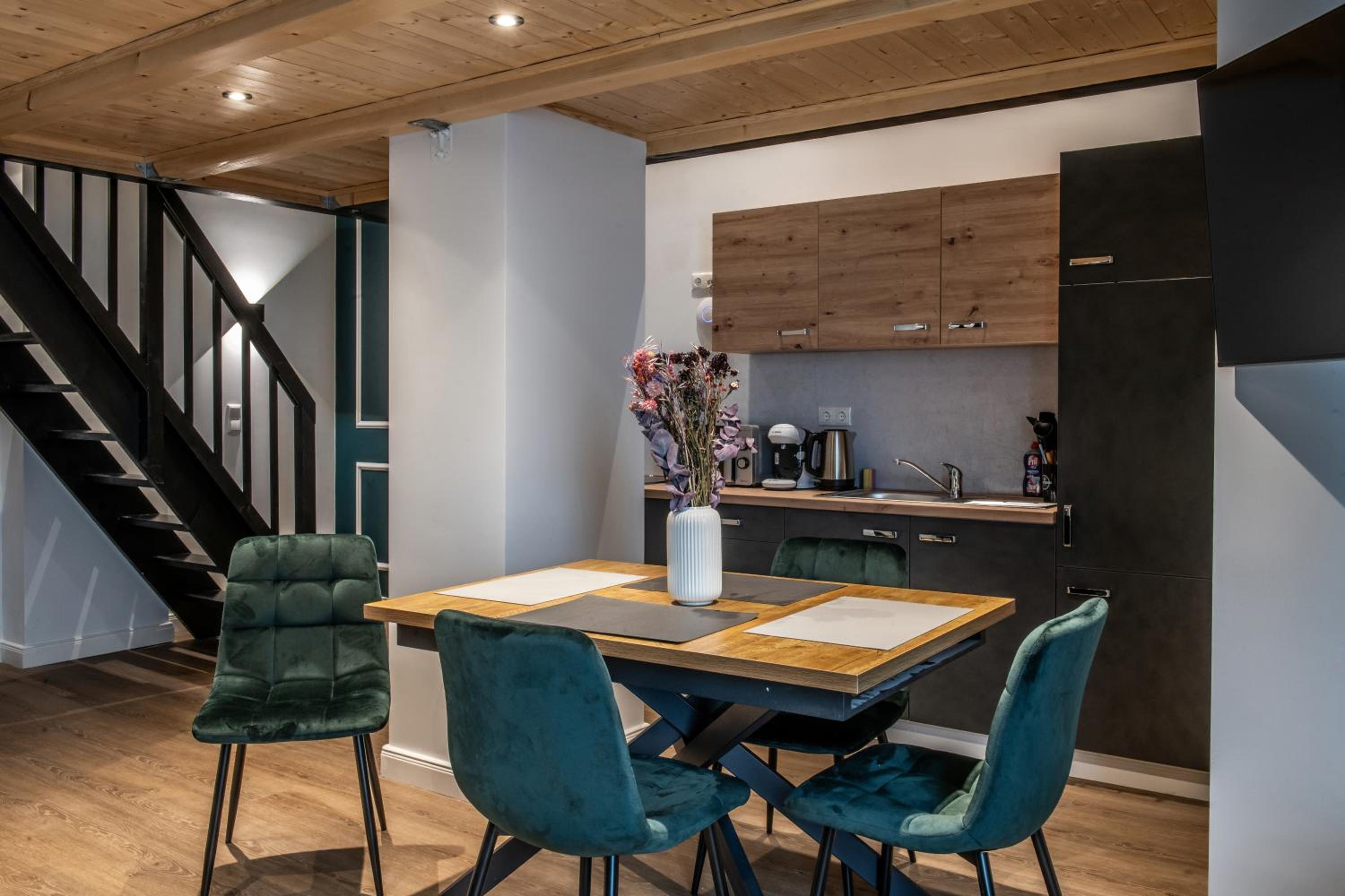 Oran Apartment 8